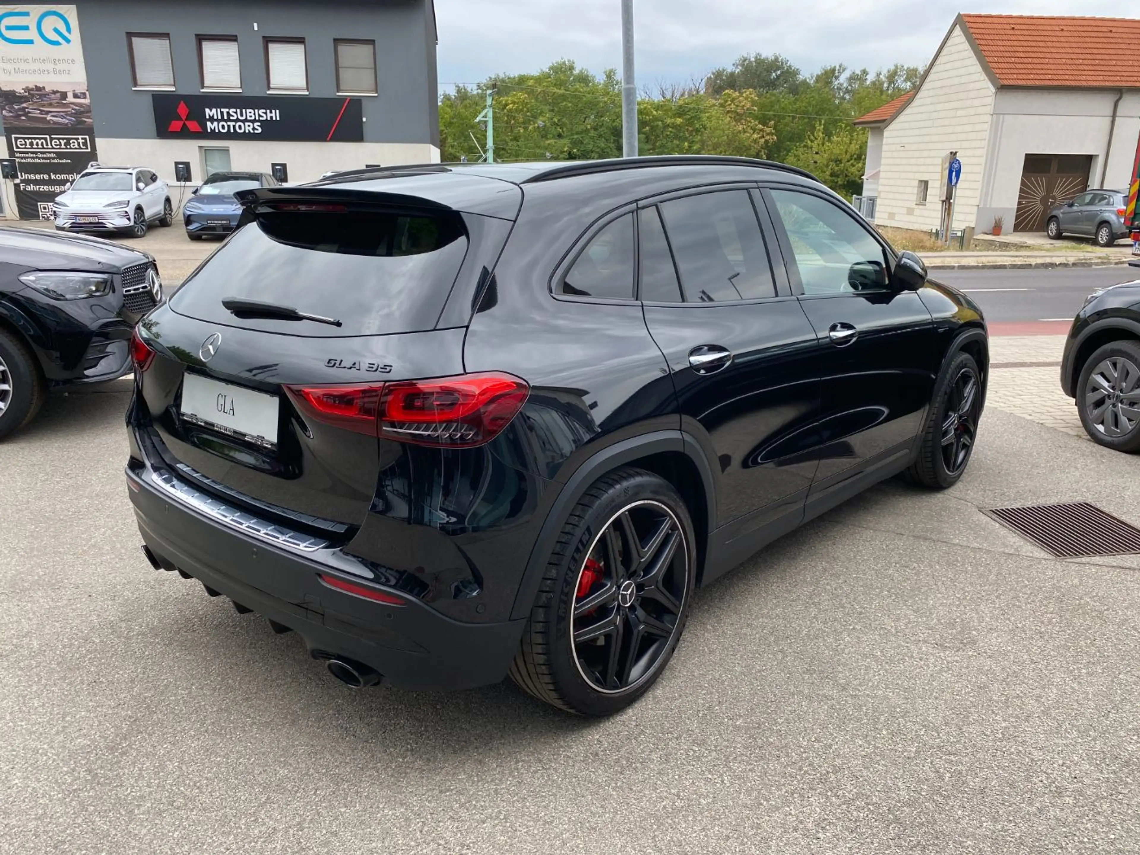 Mercedes-Benz A 35 AMG GL 4MATIC AMG Distr Pano MBUX Klima Mbeam — photo 5