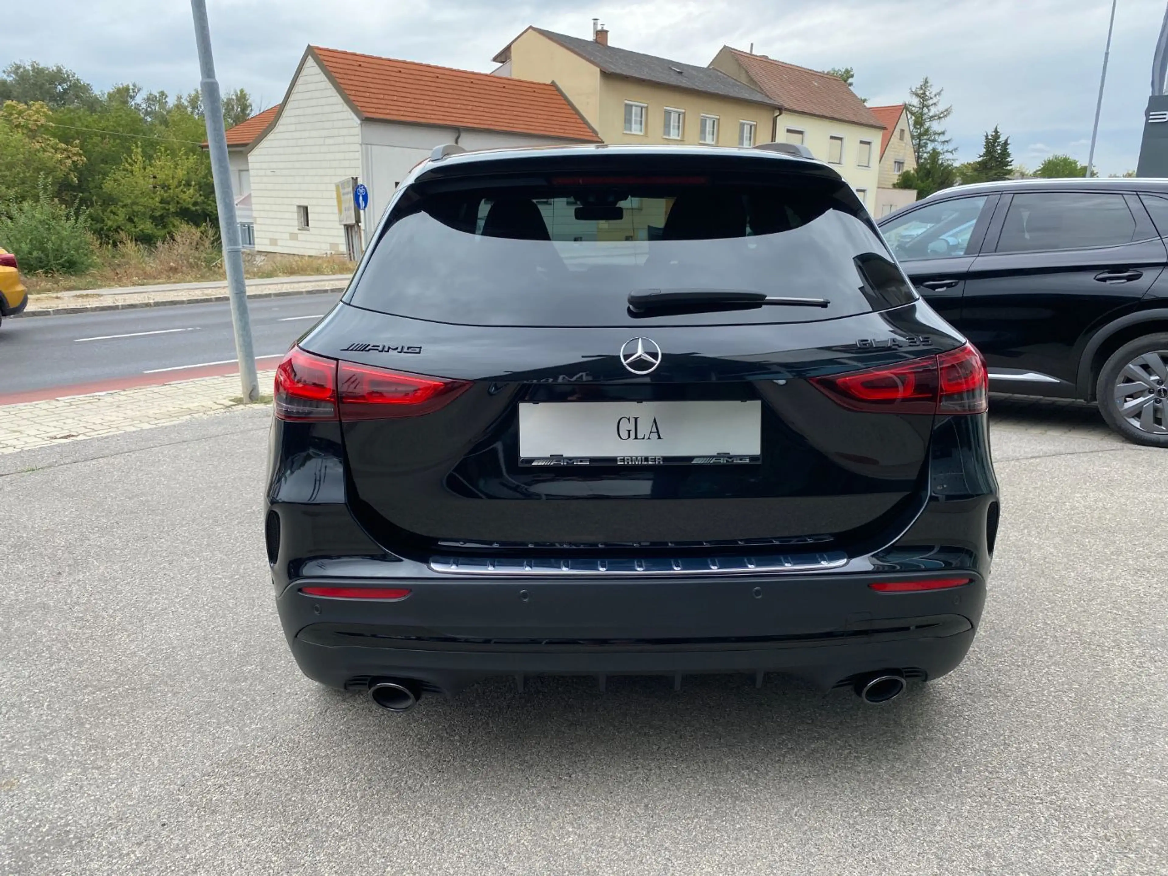 Mercedes-Benz A 35 AMG GL 4MATIC AMG Distr Pano MBUX Klima Mbeam — photo 4