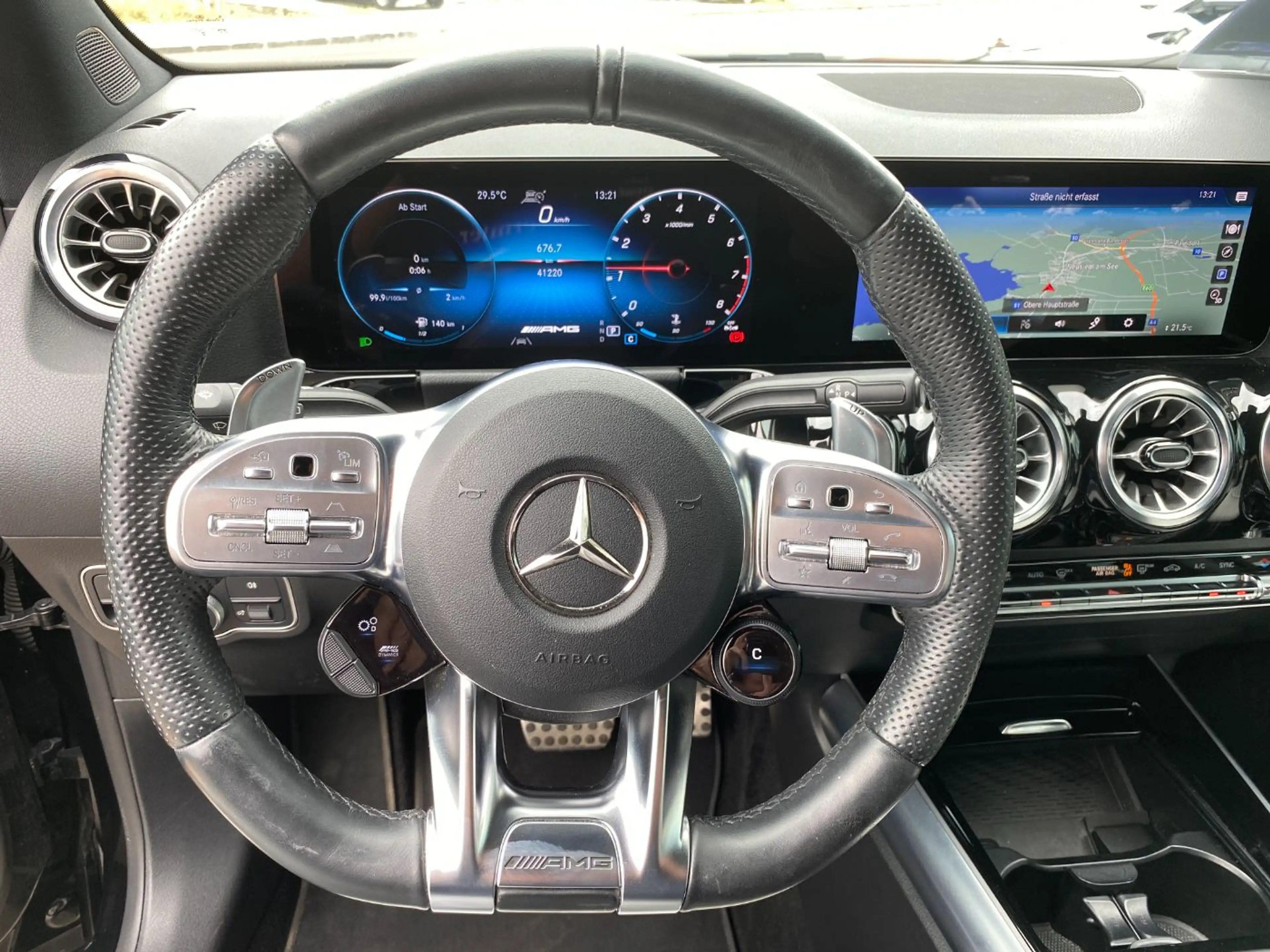 Mercedes-Benz A 35 AMG GL 4MATIC AMG Distr Pano MBUX Klima Mbeam — photo 8