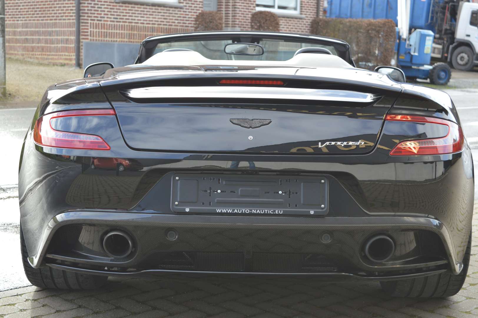 Aston Martin Vanquish Volante V12 Carbon Edition -  - Joinsteer - #3