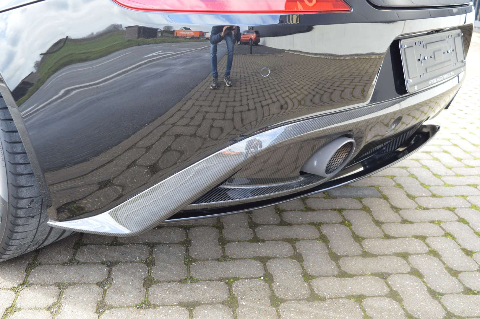 Aston Martin Vanquish Volante V12 Carbon Edition -  - Joinsteer - #5