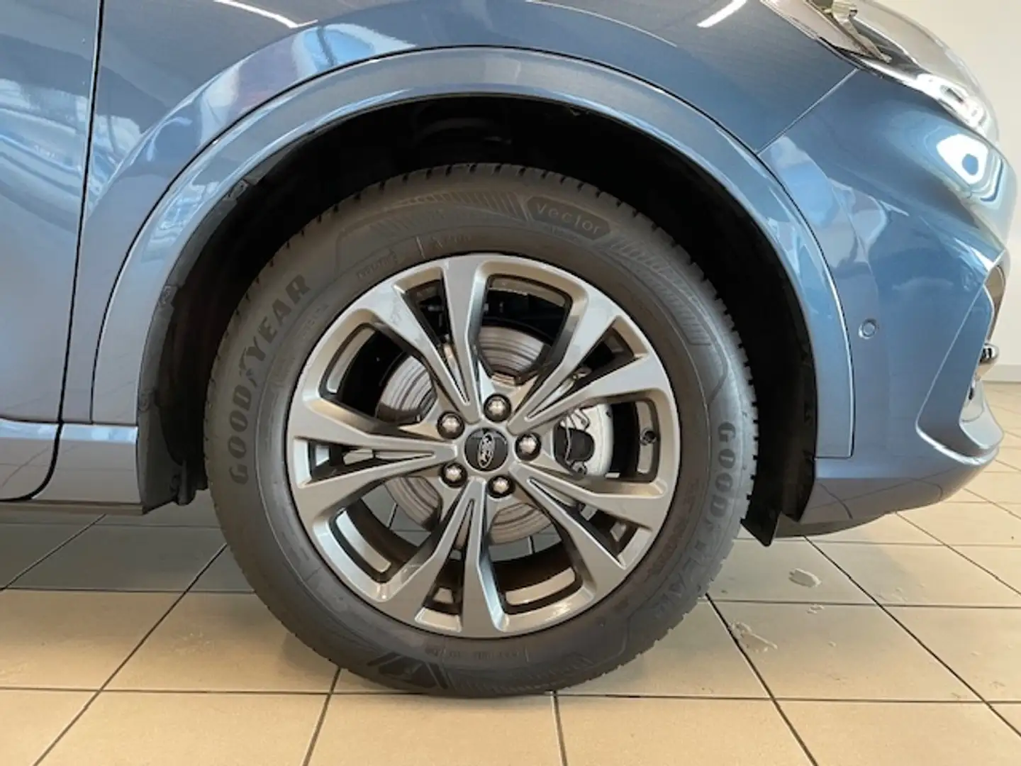 Ford Kuga ST-Line X LED Head-Up Kamera Elektr. Sitze/Heckkla Modrá - 2