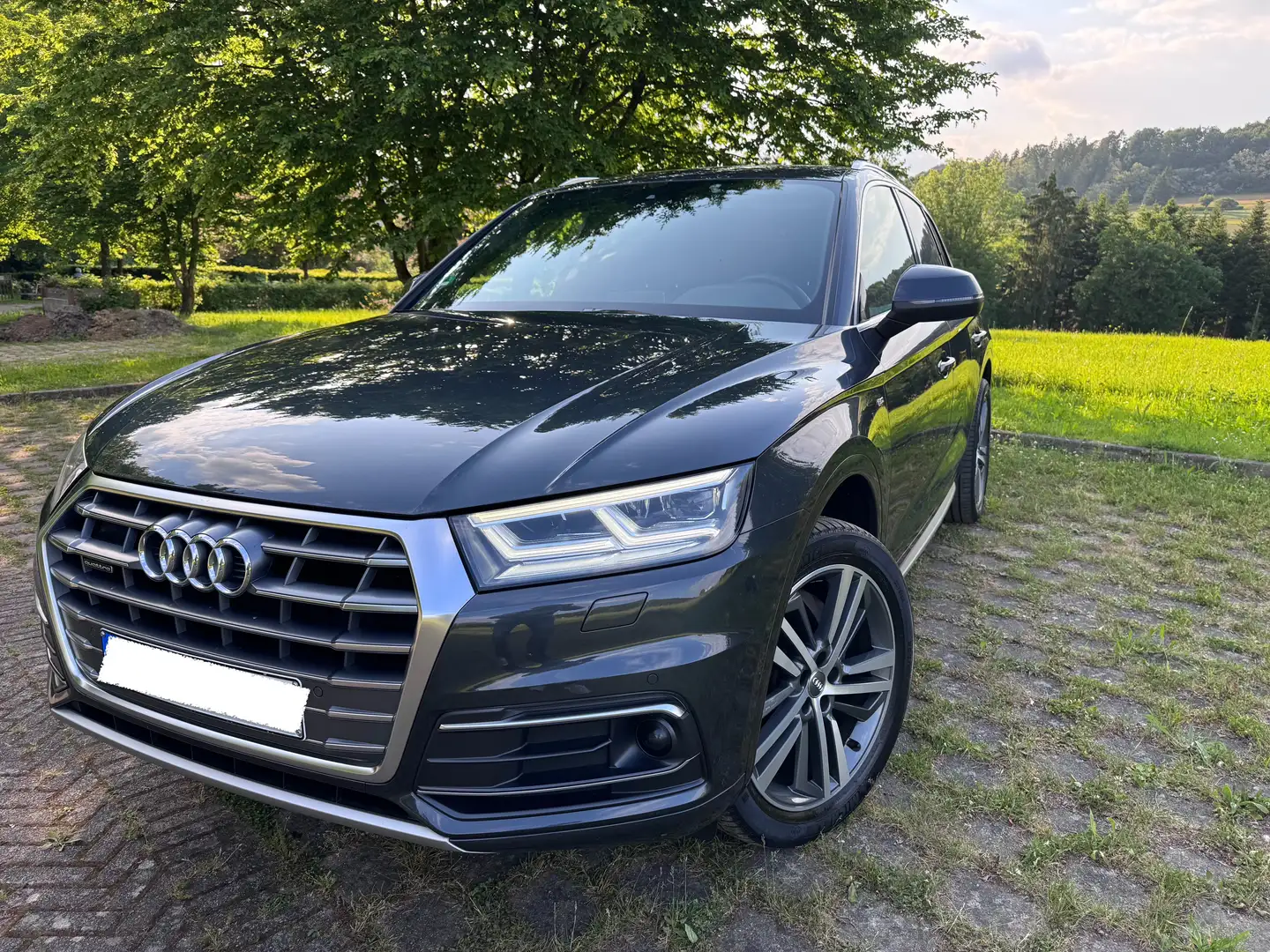 Audi Q5 Q5 2.0 TDI quattro S tronic Grau - 1