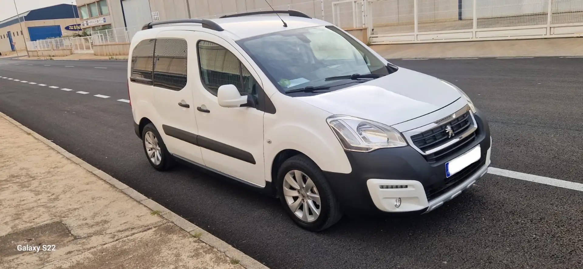 Peugeot Partner Tepee 1.6BlueHDI Access 100 Blanco - 2