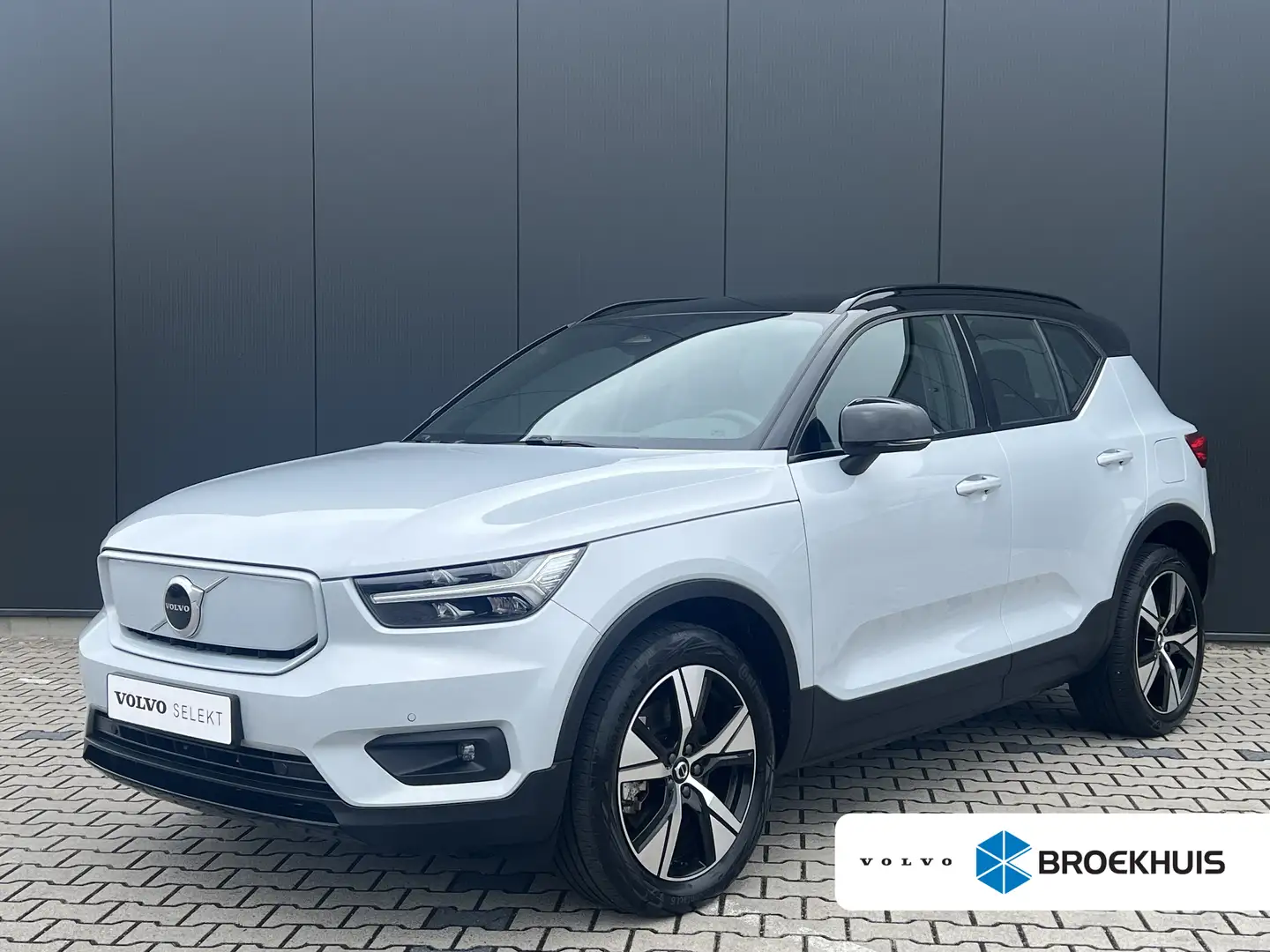 Volvo XC40 Recharge P8 AWD R-Design | Trekhaak | Warmtepomp | Gris - 1