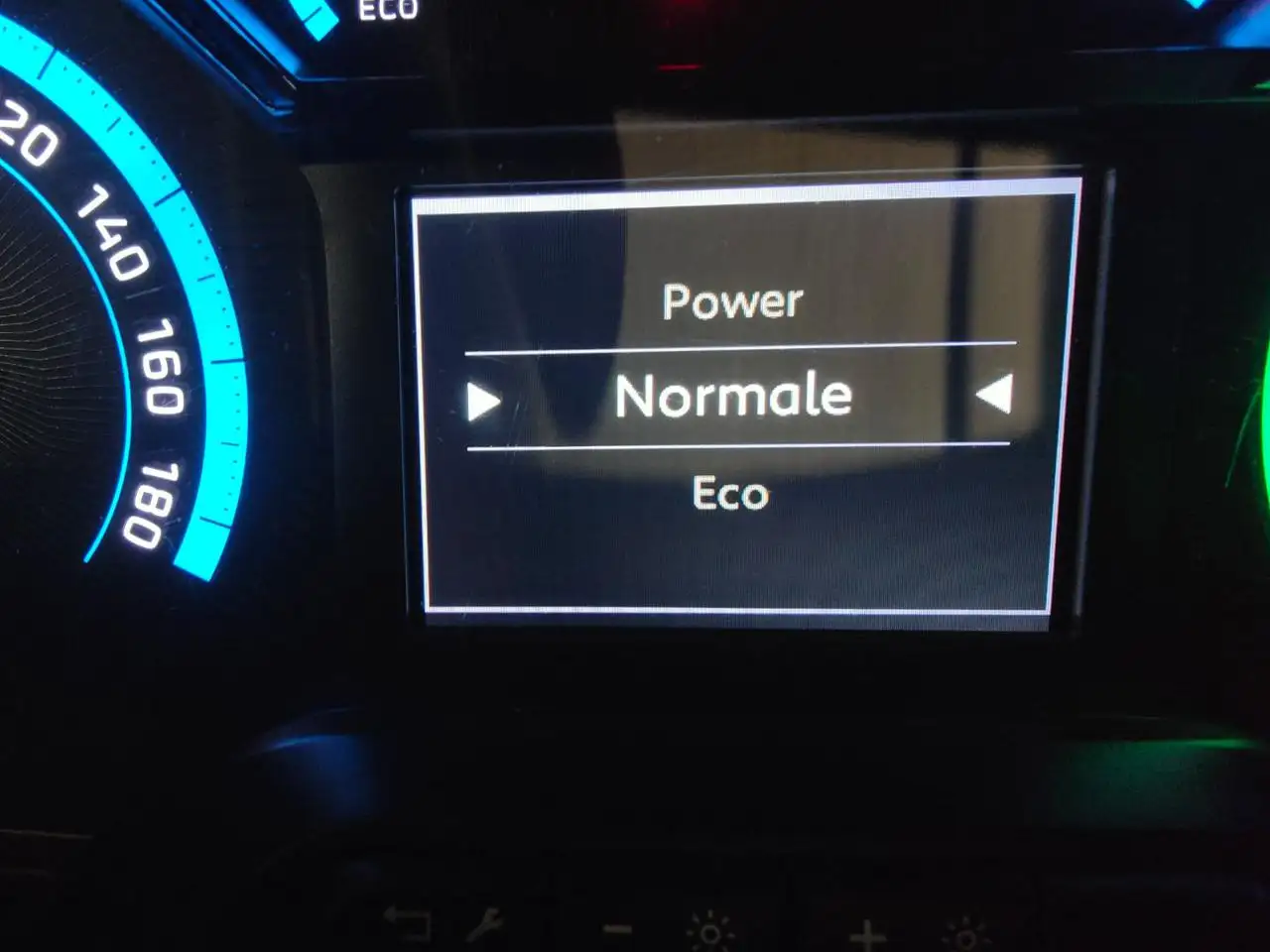 Peugeot e-Rifter 5 POSTI ELETTRICO A PIANALE UNICO 28
