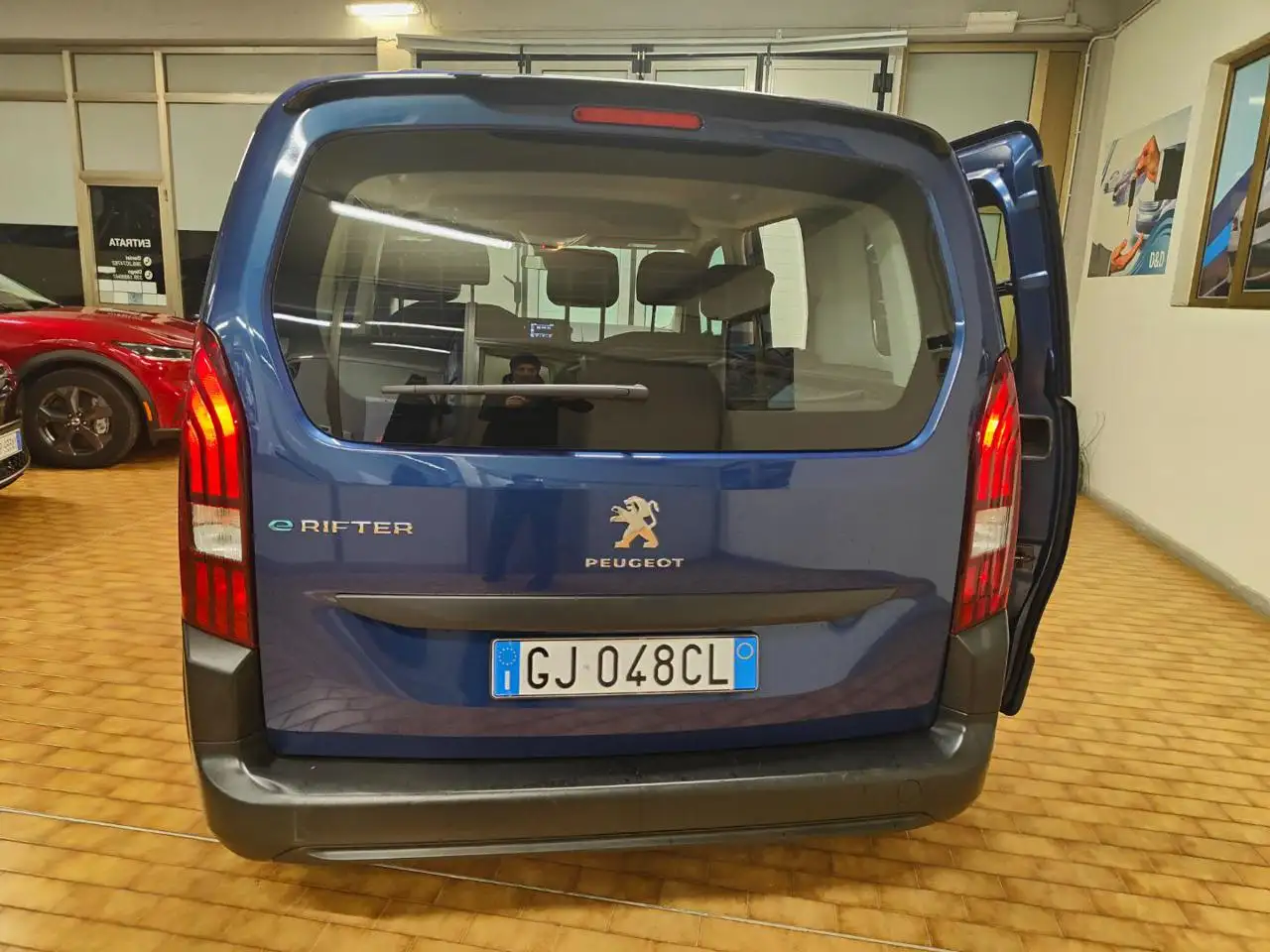 Peugeot e-Rifter 5 POSTI ELETTRICO A PIANALE UNICO 8