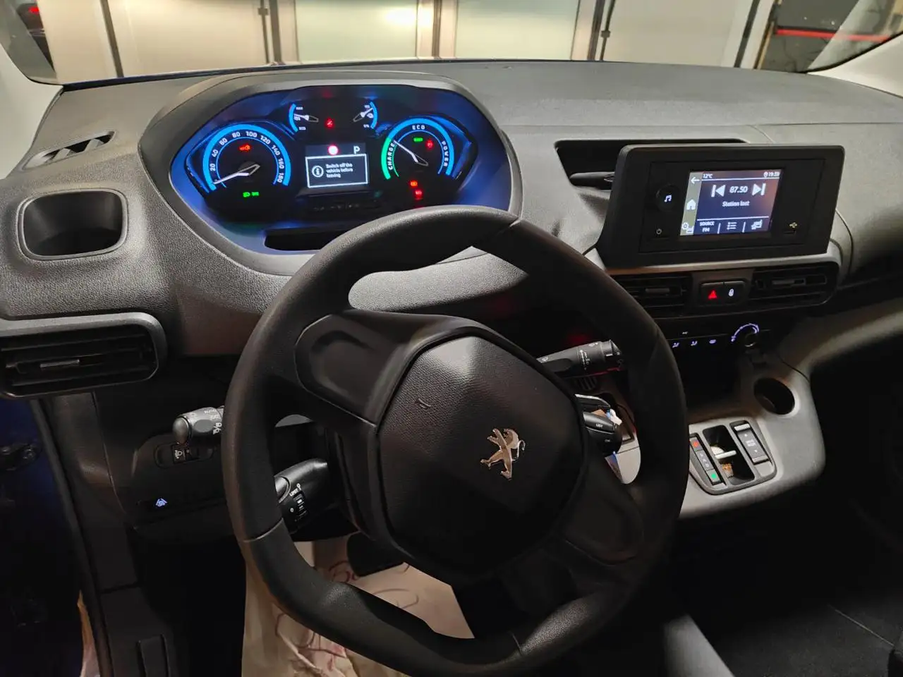 Peugeot e-Rifter 5 POSTI ELETTRICO A PIANALE UNICO 14