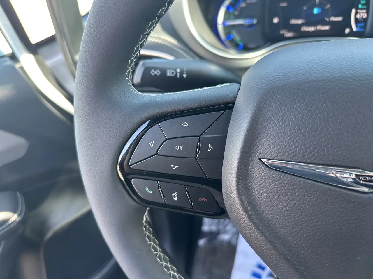 Chrysler Pacifica снимка Chrysler Pacifica