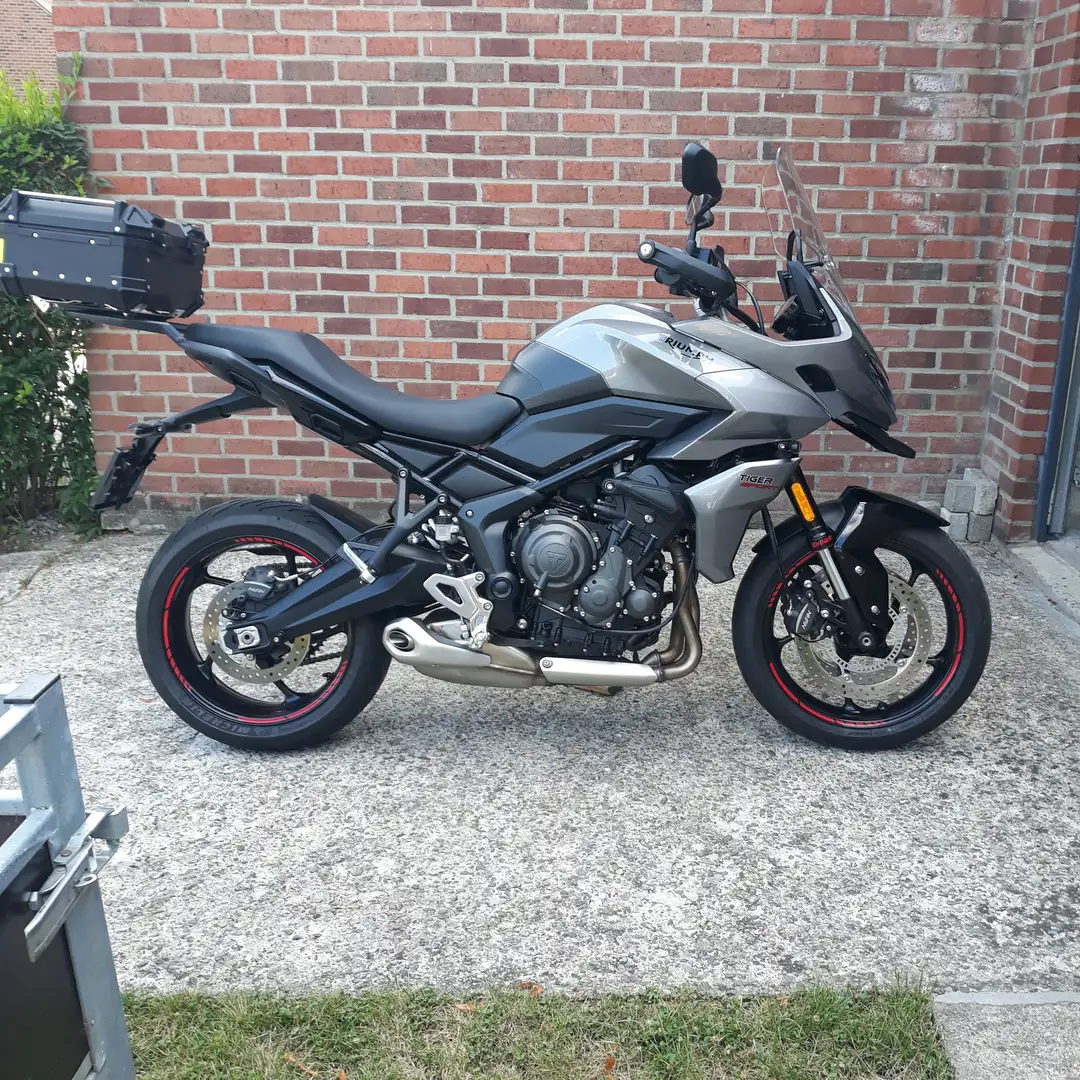 Triumph Tiger Sport Tiger 660 sport *** CT ok feuille rose *** Stříbrná - 2