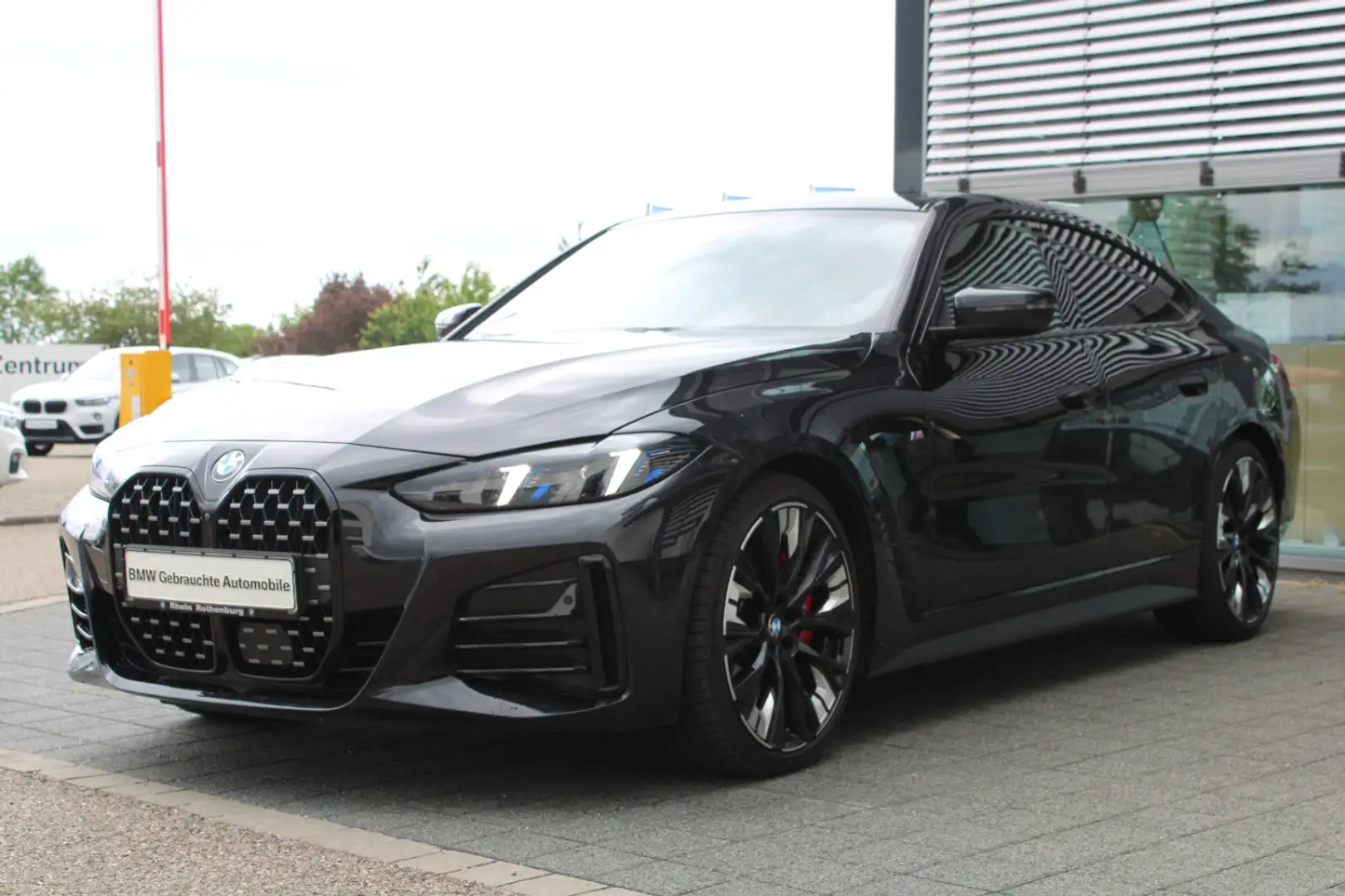 BMW 430 i xDrive Gran Coupé M Sport Pro HeadUp S-Dach Schwarz - 1