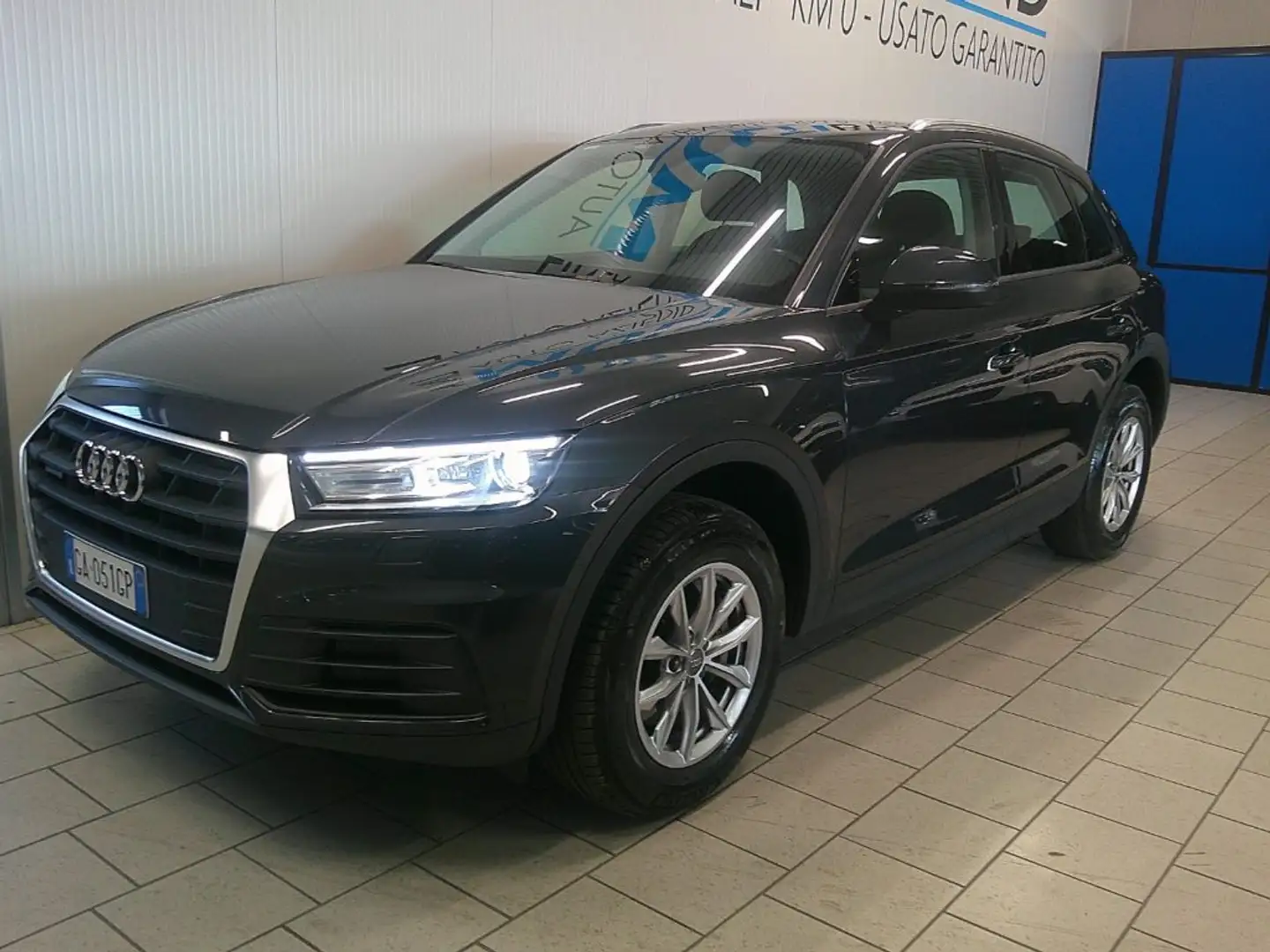 Audi Q5 35 TDI quattro S tronic Business Navi Garanzia 24M Gris - 1