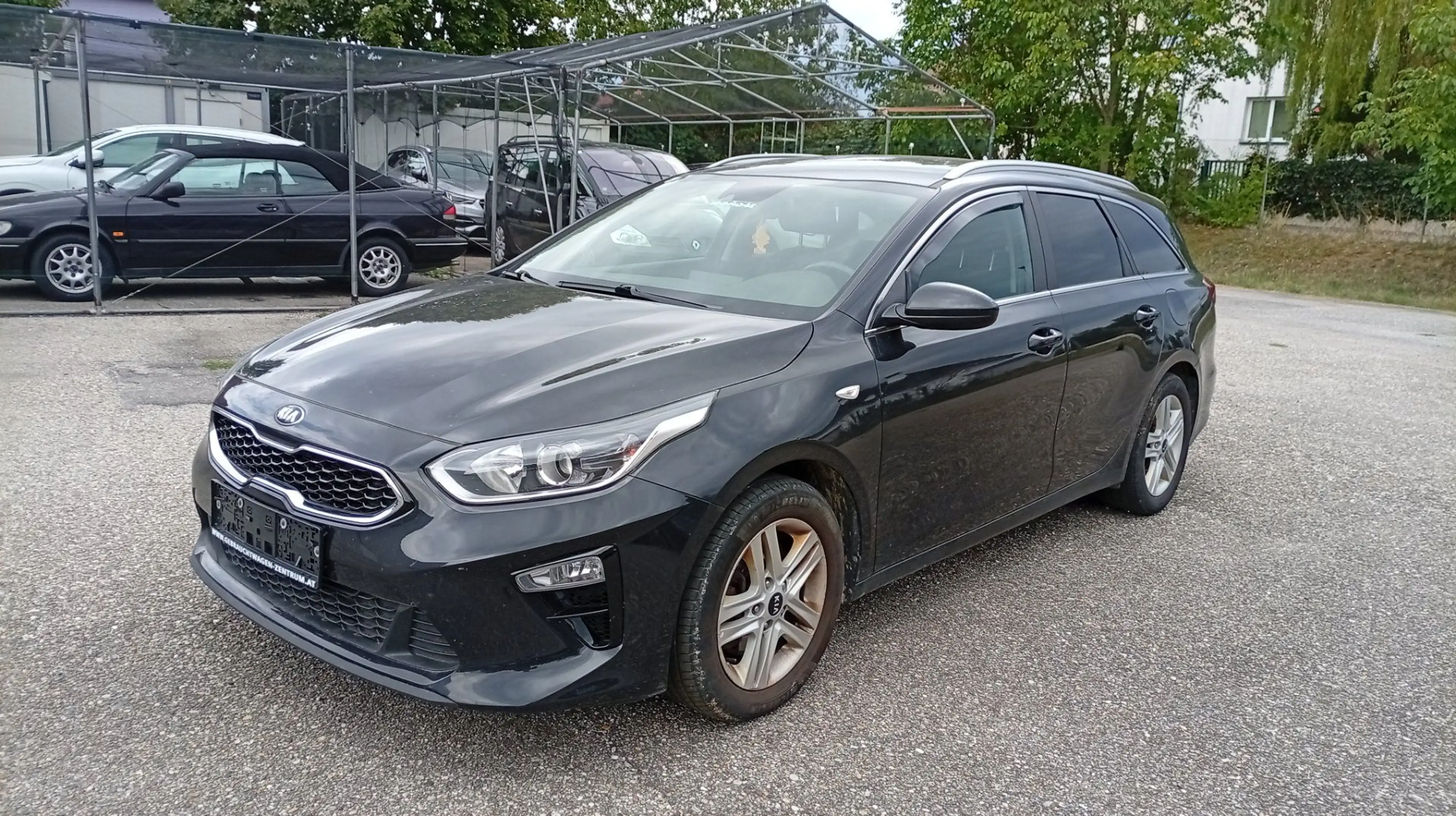 Kia Ceed 1.6 CRDi Mild-Hybrid Silber