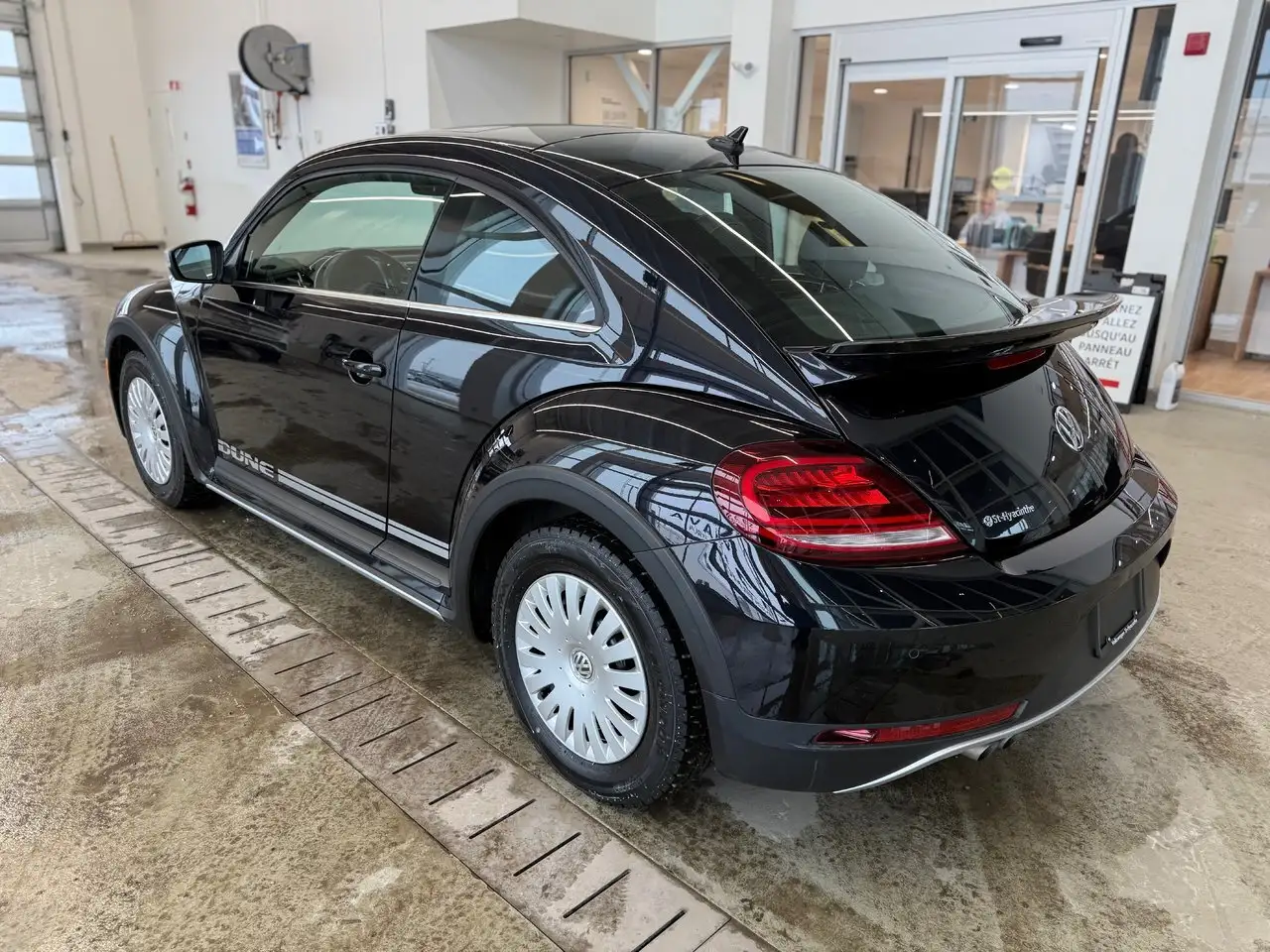 Volkswagen Beetle снимка Volkswagen Beetle