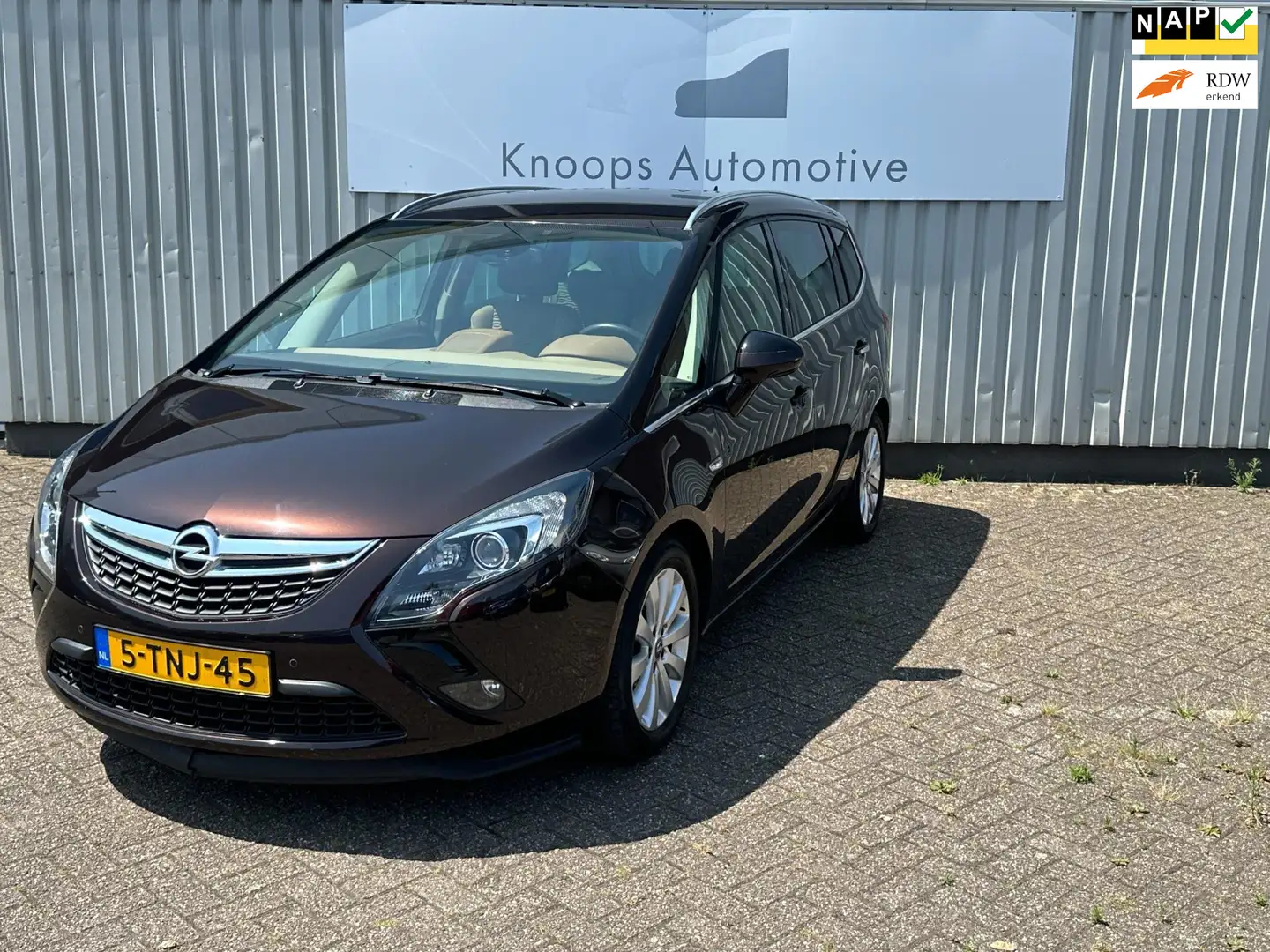 Opel Zafira Tourer 1.4 Cosmo 7p. Navi, Airco,Cruise Brun - 1