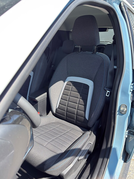 Citroen C3 e-C3 113 44kWh You Pack Plus mit Neuwagencharakter — photo 10
