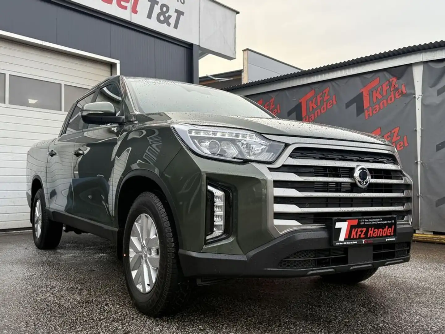 KGM Musso Grand 2,2 4WD Style Grün - 2