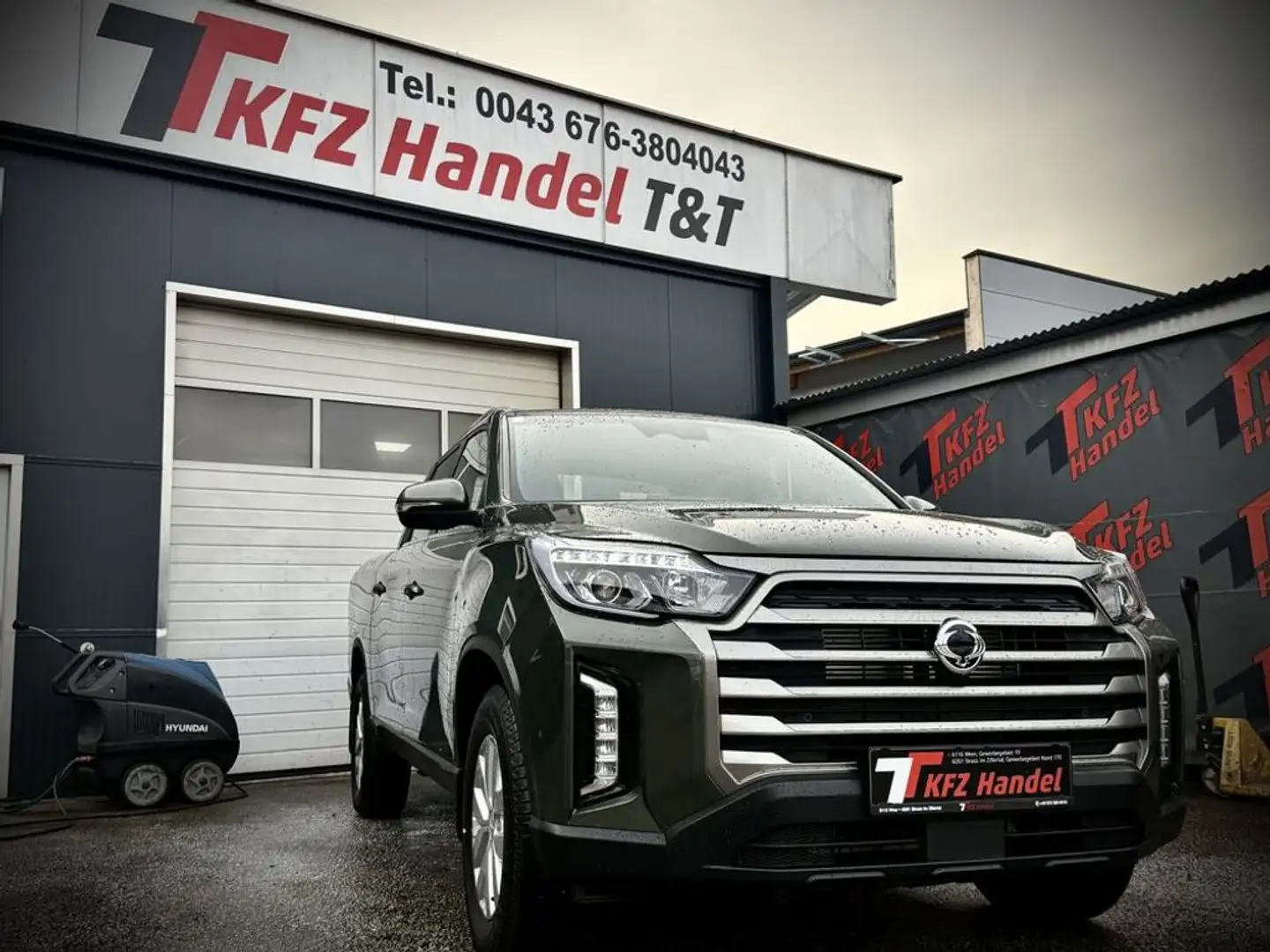 KGM Musso Grand 2,2 4WD Style Grün - 1