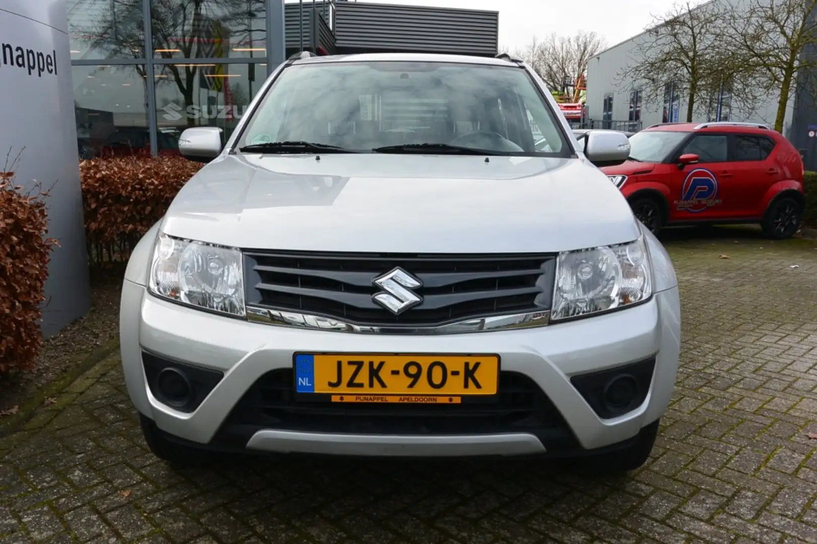 Suzuki Grand Vitara 2.4 Exclusive AUTOMAAT 3-deurs - 1.600 kg trekkrac Plateado - 2