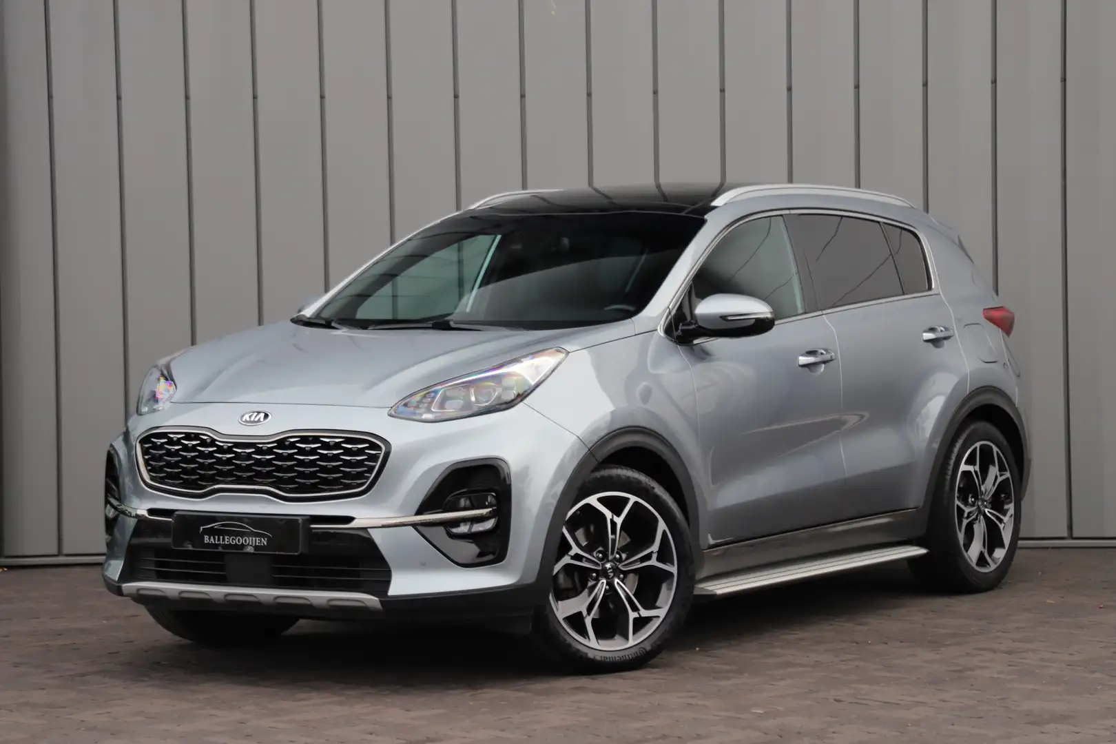 Kia Sportage 1.6 T-GDI GT PlusLine Aut7 | 177PK | Pano | Stoelk Grijs - 1