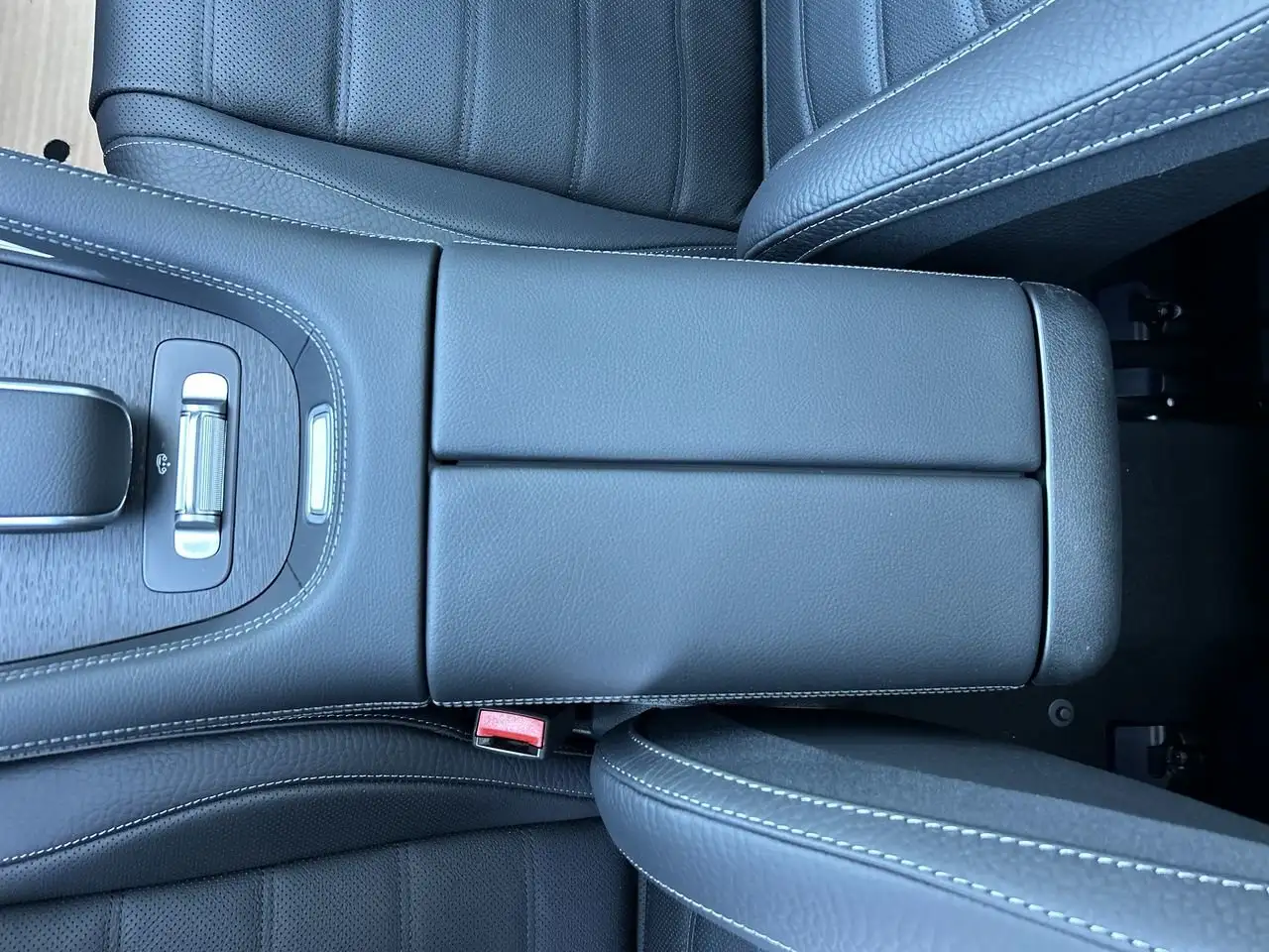 Mercedes-Benz GLS снимка Mercedes-Benz GLS