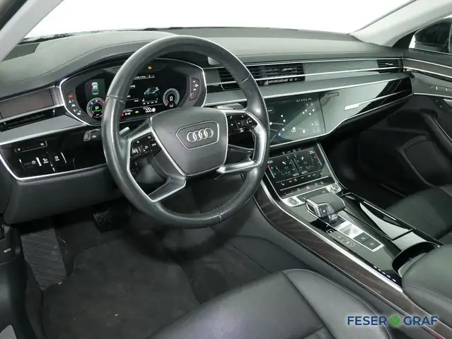 Audi A8 view 8