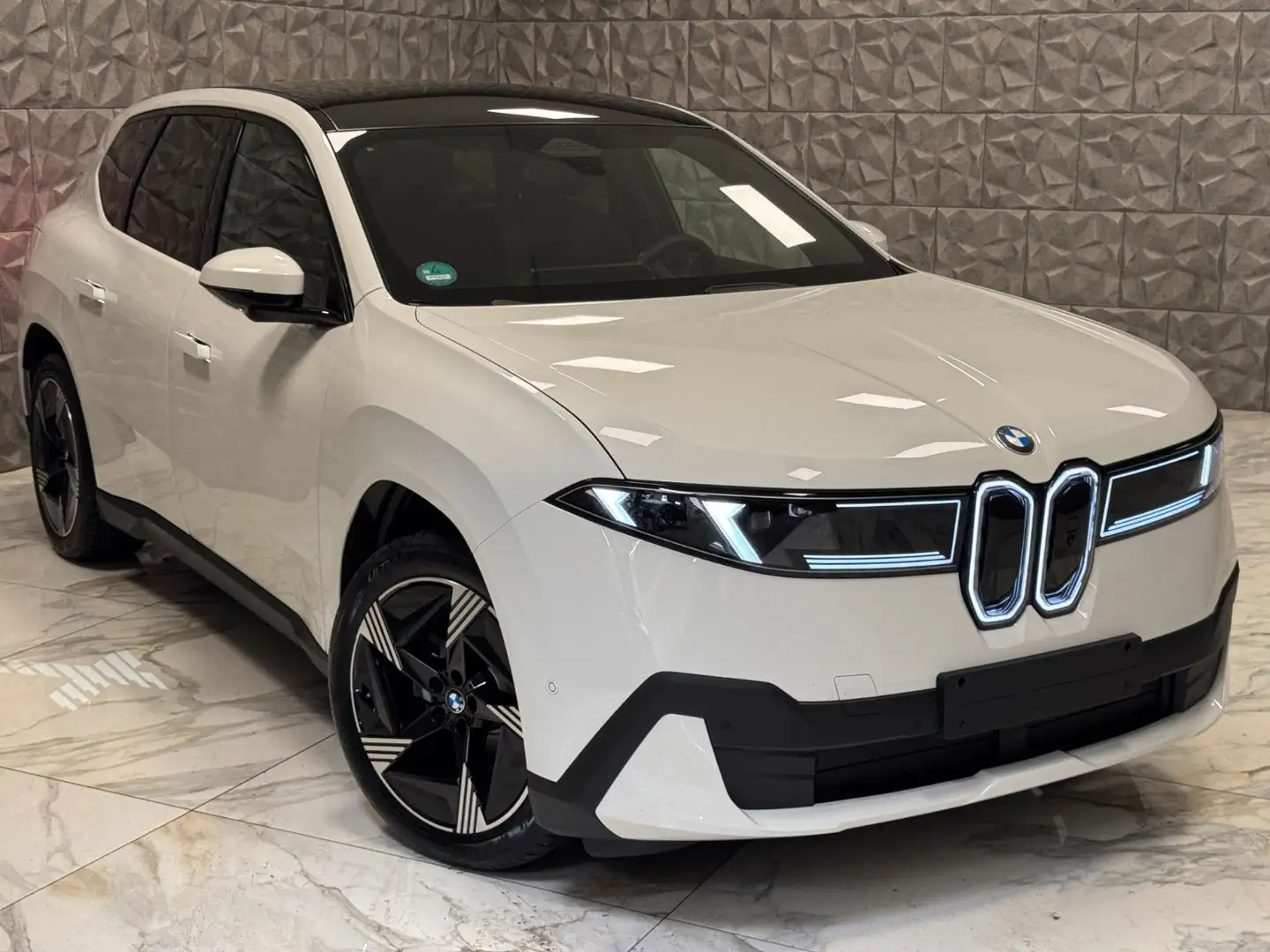 BMW iX3 50 xDrive Weiß - 1