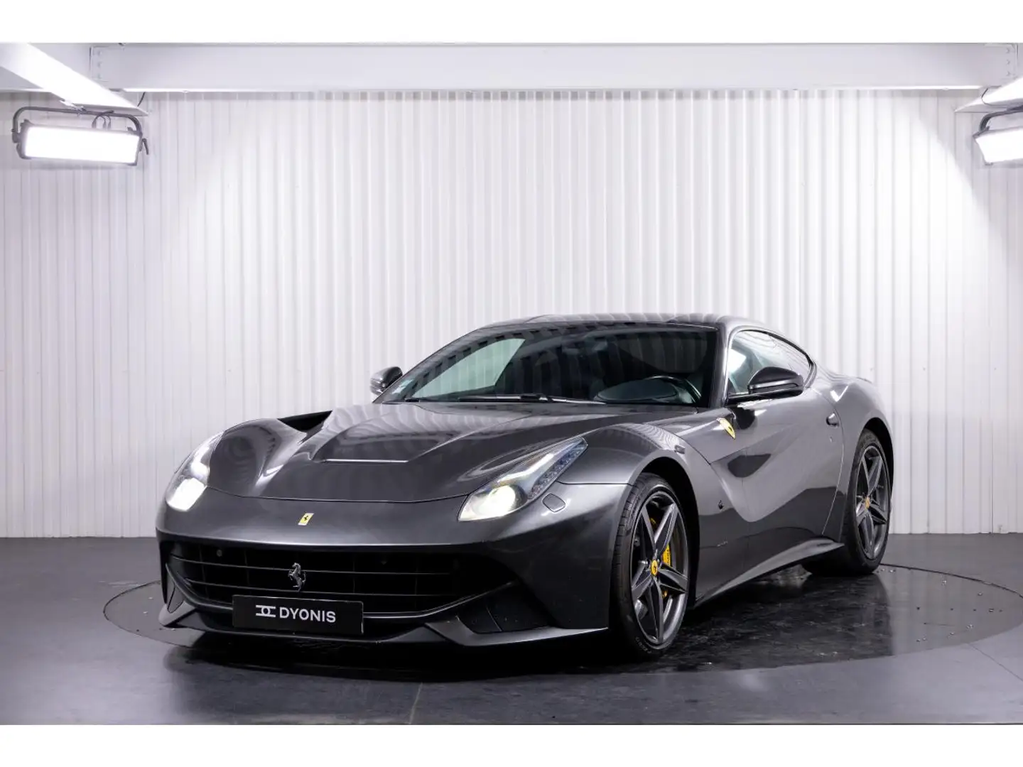 Ferrari F12 6.3L V12 740CV Gri - 1