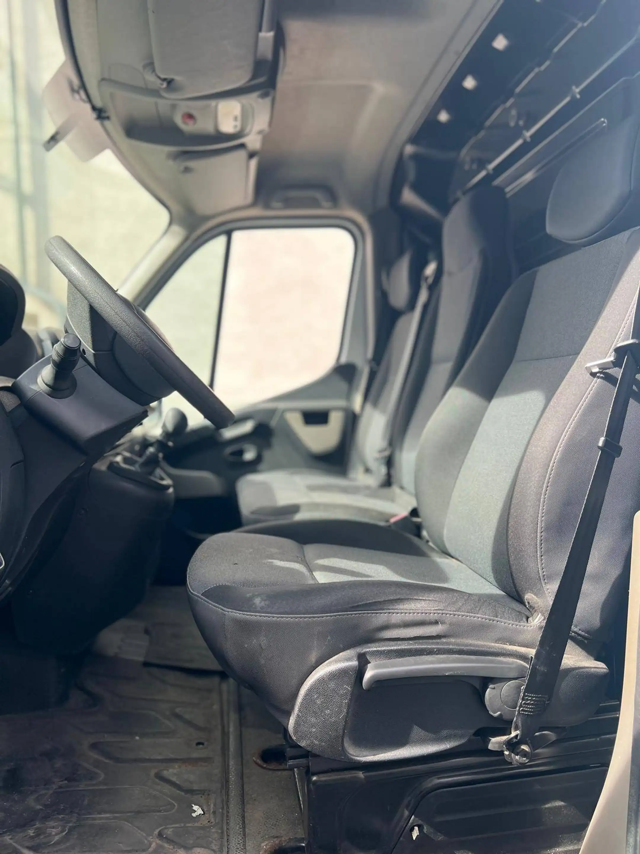 Renault Master Master dCi 130 L1H1 VA — photo 8