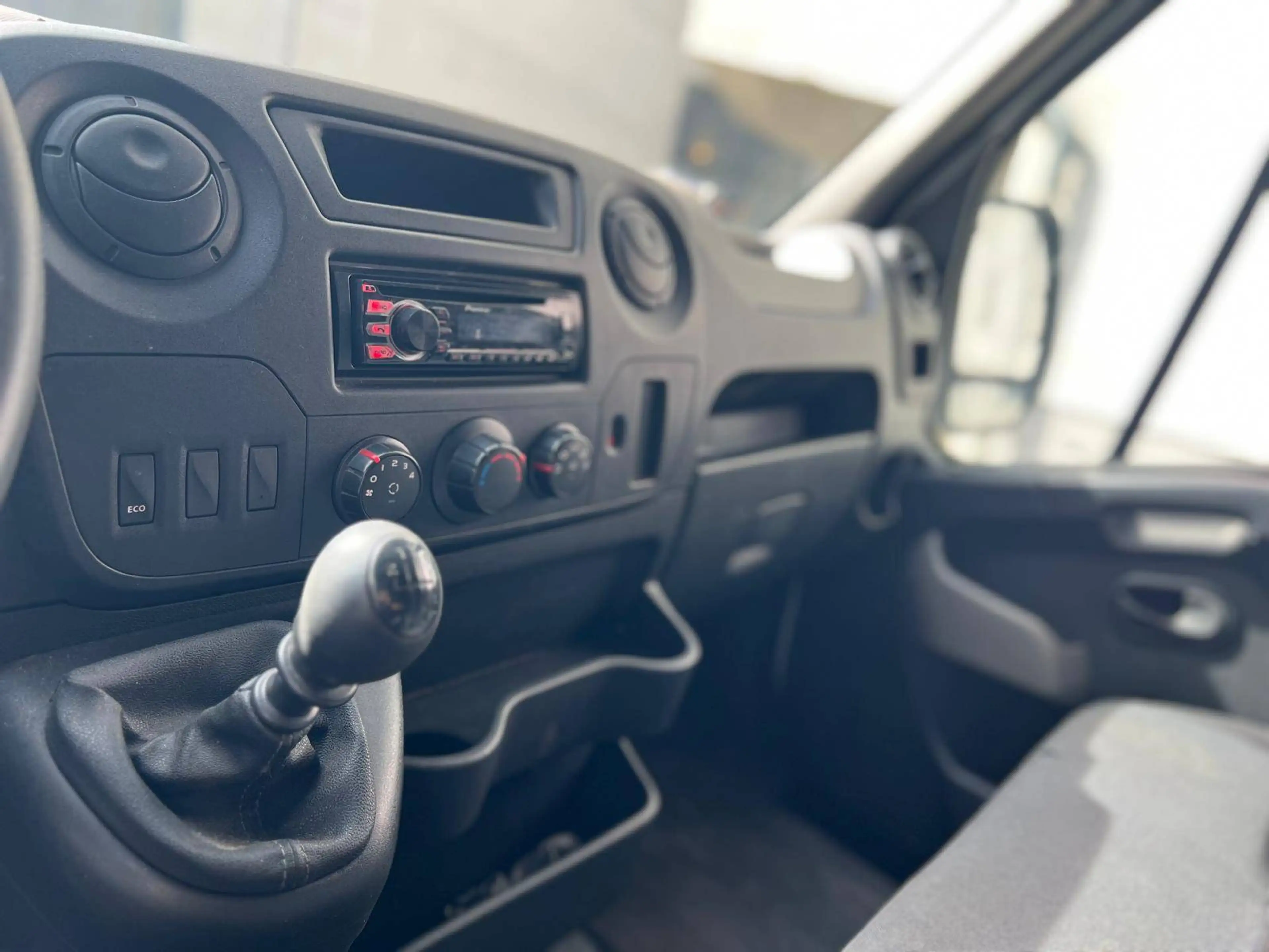 Renault Master Master dCi 130 L1H1 VA — photo 12