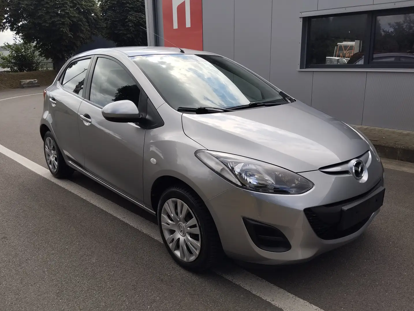 Mazda 2 1.6 CDVi Active 5p Airco Gris - 2