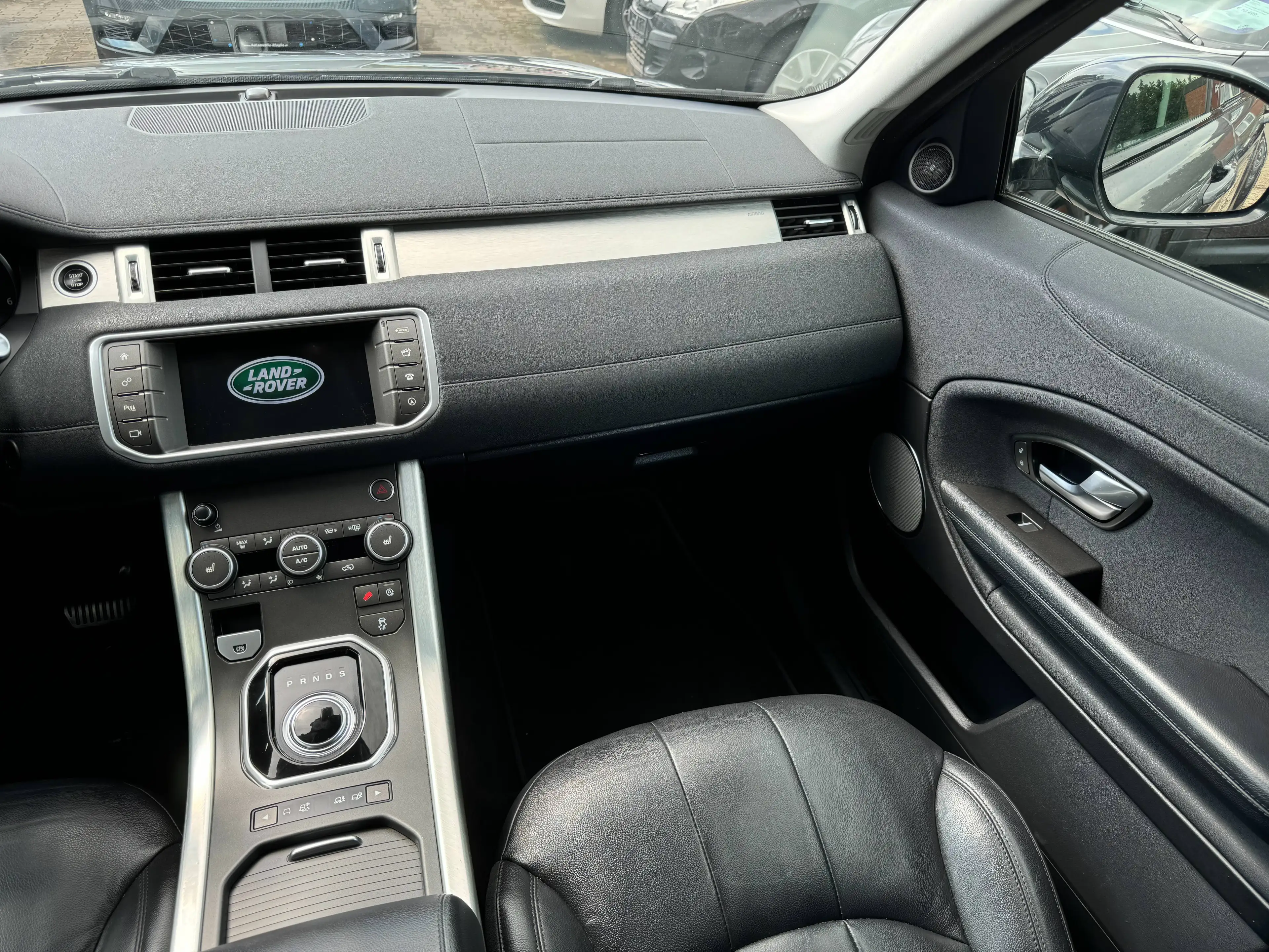 Land Rover Range Rover Evoque SE~2Hand~Leder~Navi~Xenon — photo 8