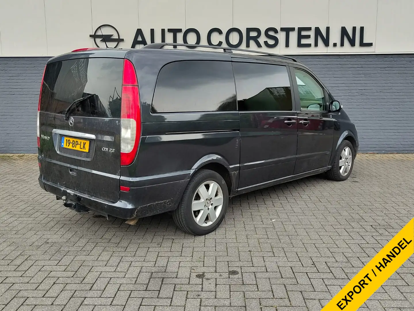 Mercedes-Benz Viano MARGE 2.2CDI Automaat Dubbele Cabine Lang 5-Persoo Schwarz - 2