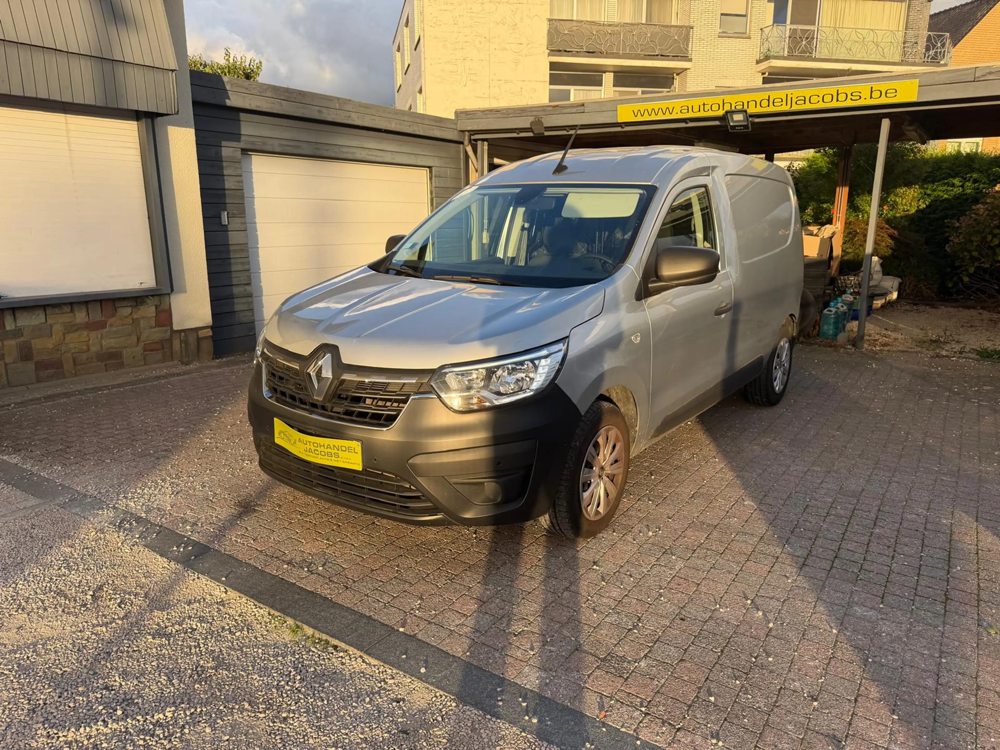 Renault Express 1.33 TCE * 102PK * CAMERA * PDC * BLIS * APPLE CARPLAY * BTW — photo 4