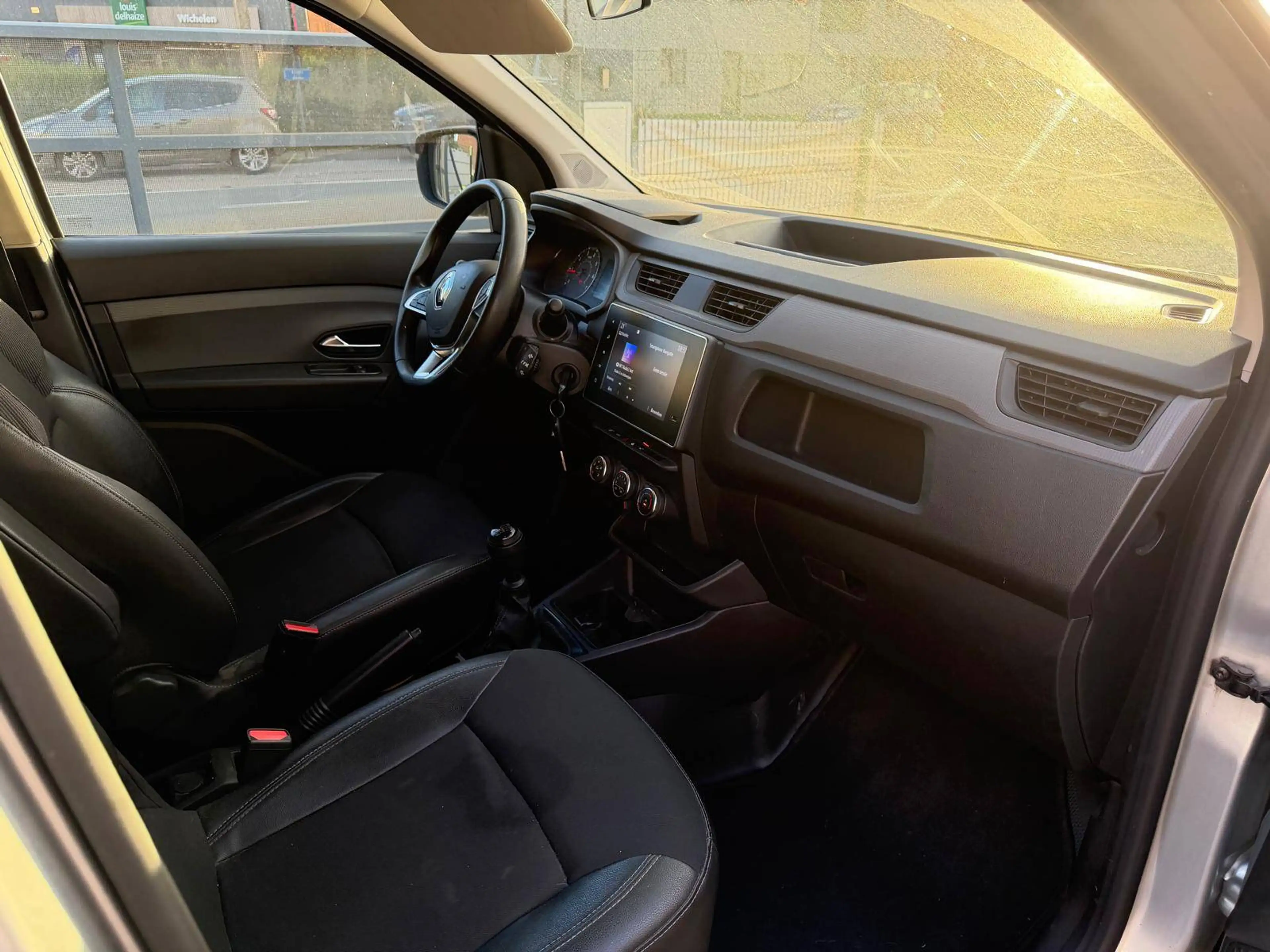 Renault Express 1.33 TCE * 102PK * CAMERA * PDC * BLIS * APPLE CARPLAY * BTW — photo 10