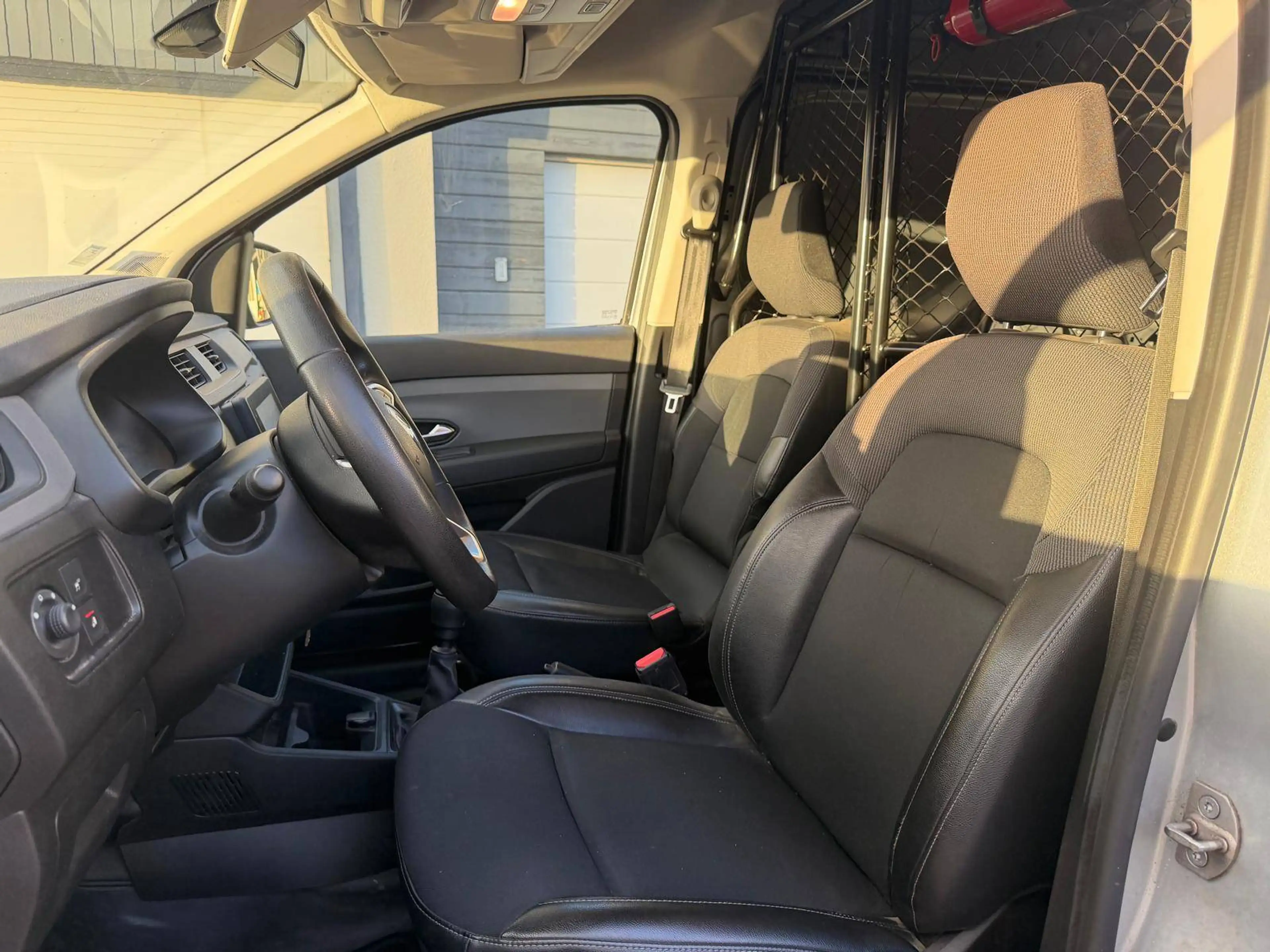 Renault Express 1.33 TCE * 102PK * CAMERA * PDC * BLIS * APPLE CARPLAY * BTW — photo 9
