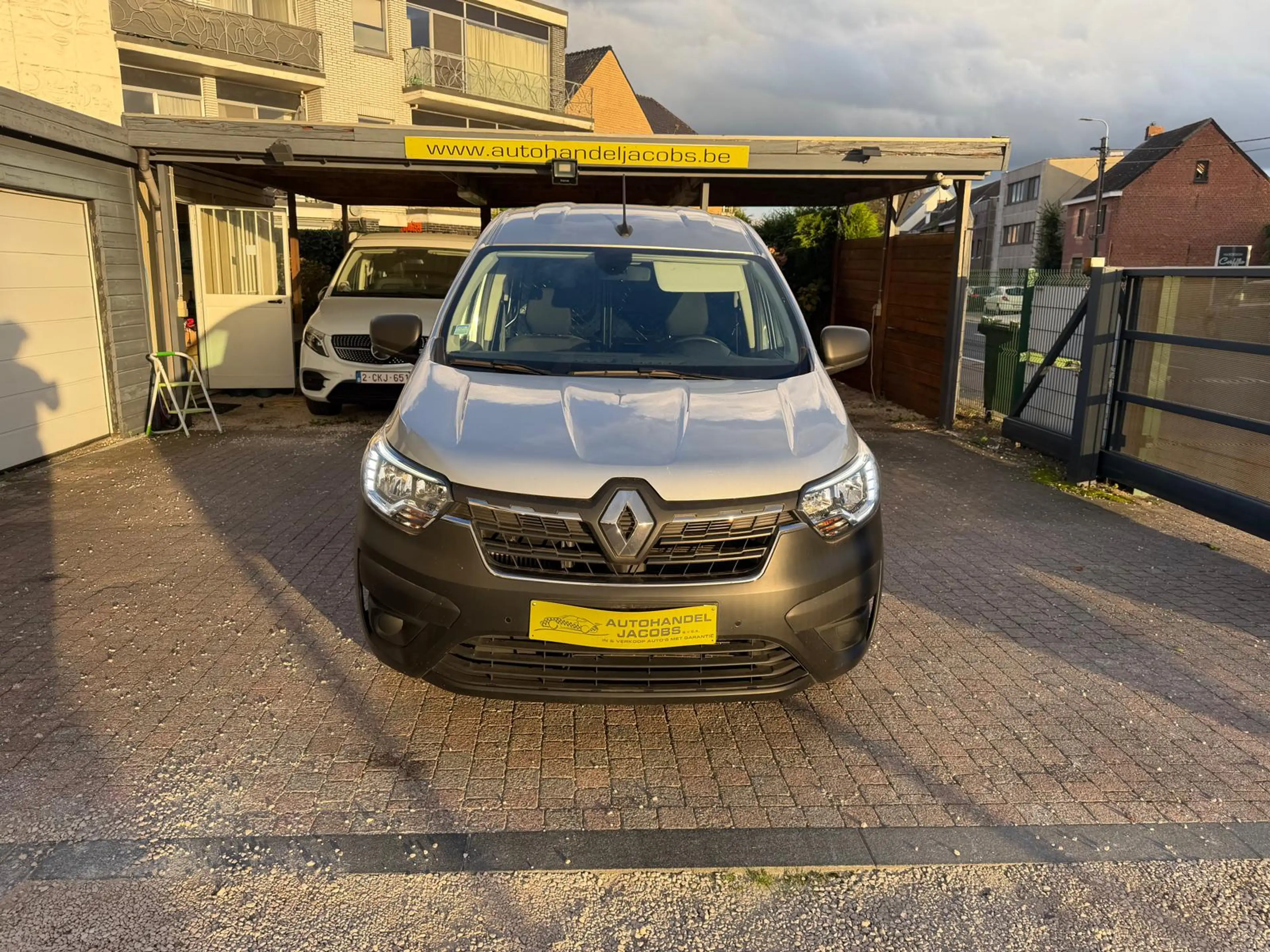 Renault Express 1.33 TCE * 102PK * CAMERA * PDC * BLIS * APPLE CARPLAY * BTW — photo 5