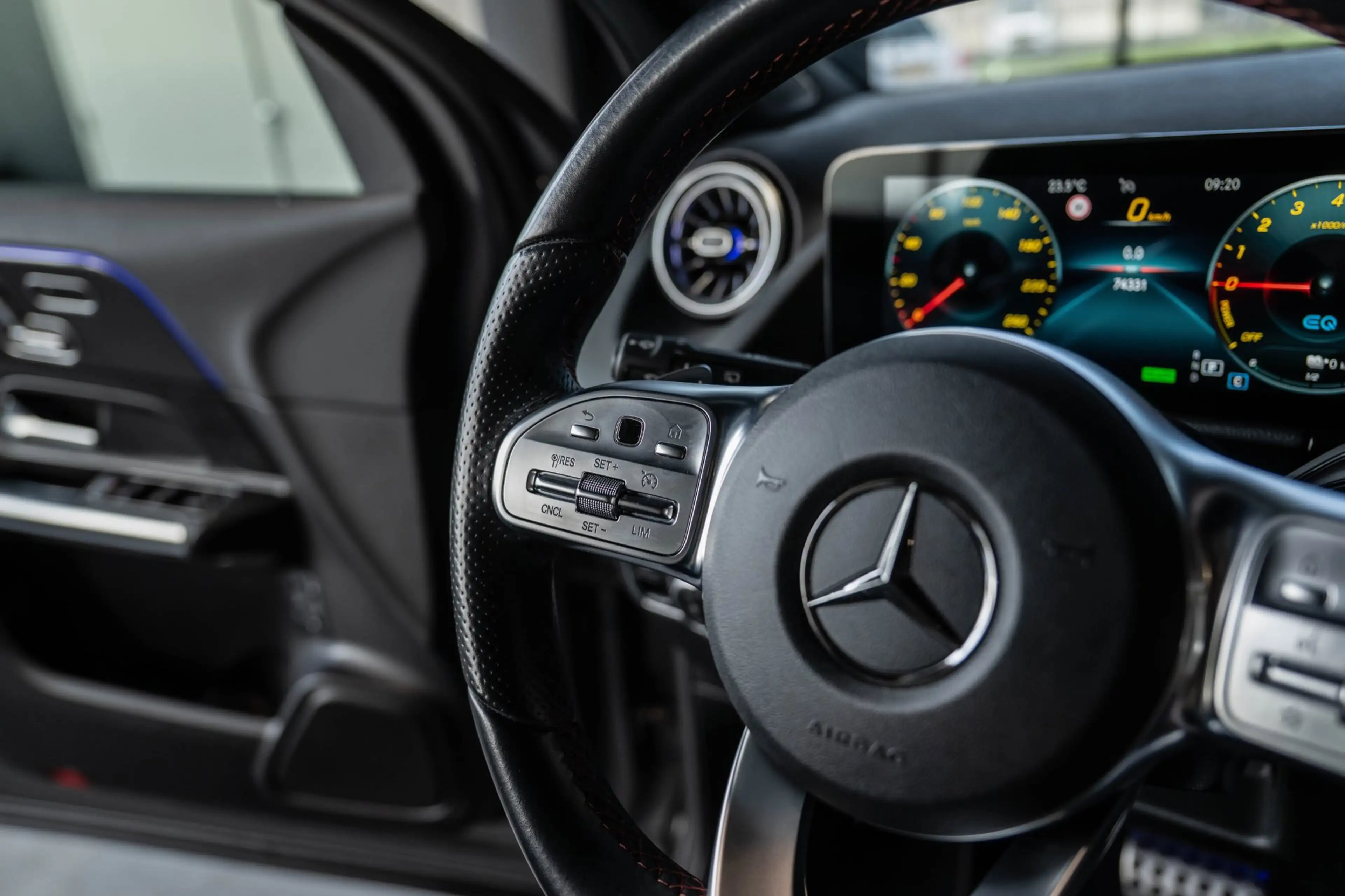 Mercedes-Benz GLA 250 e AMG Line PANO | 360° CAMERA — photo 10