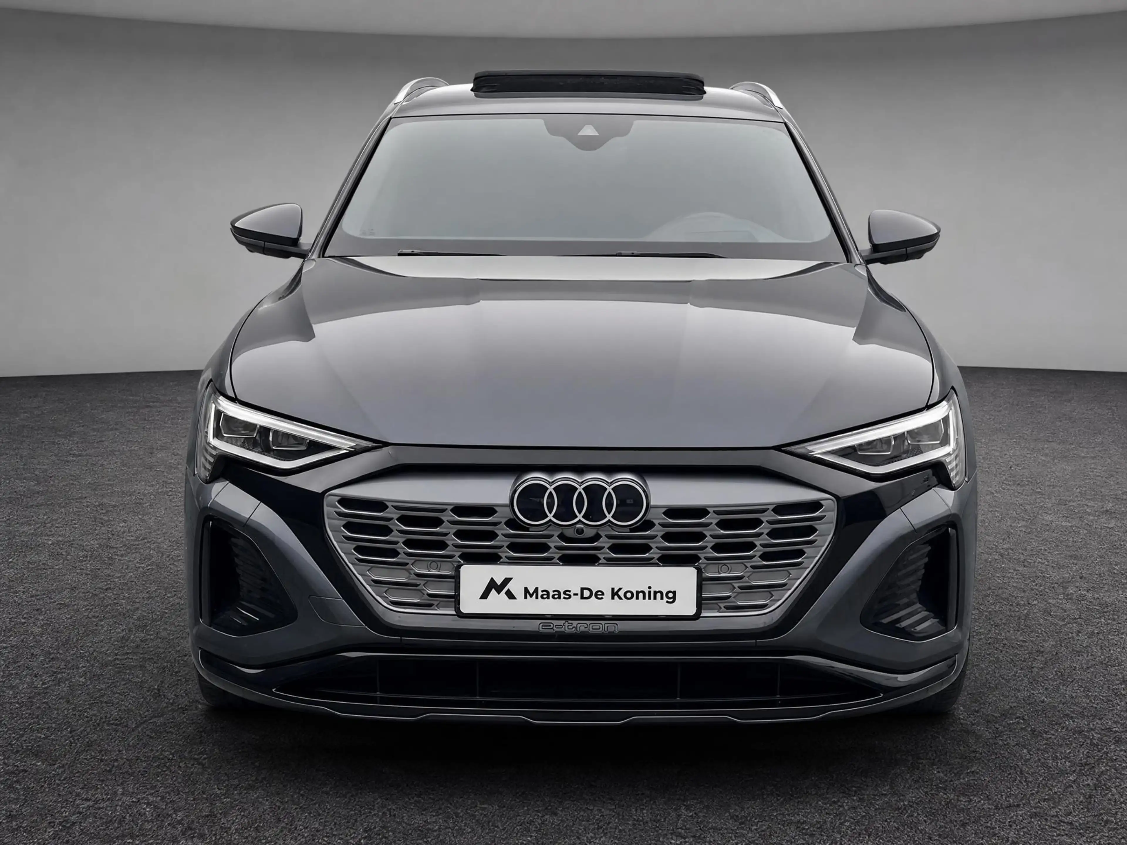 Audi Q8 e-tron 55 408pk Quattro S Edition Competition 115 kWh · S — photo 2