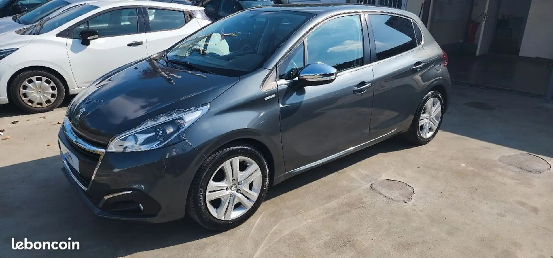 Peugeot 208 ii 1.6 bluehdi style 2017 Gris - 2