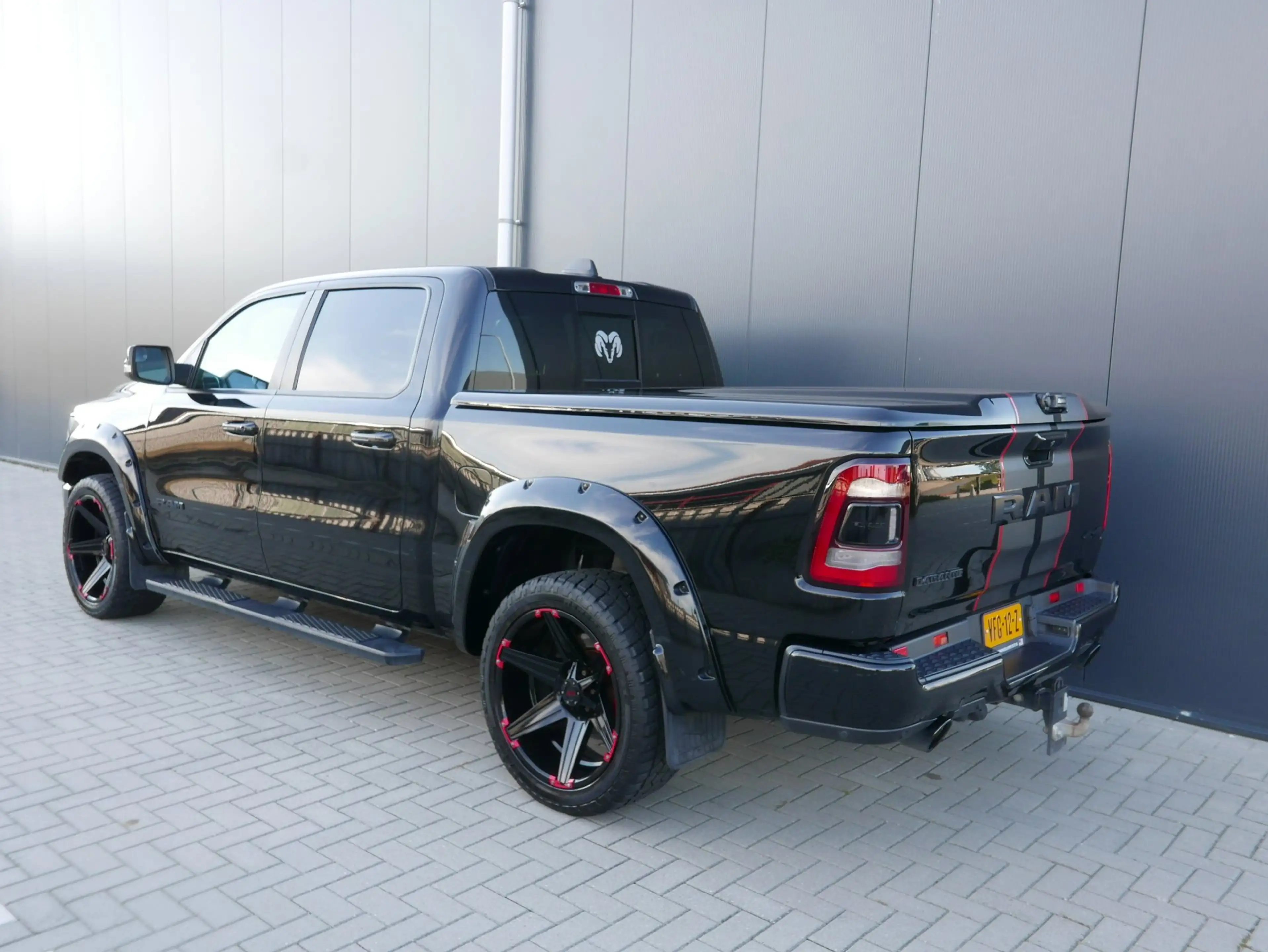 Dodge RAM 1500 5.7 V8 4x4 401 PK Crew Cab LARAMIE FULL OPTIO — photo 5