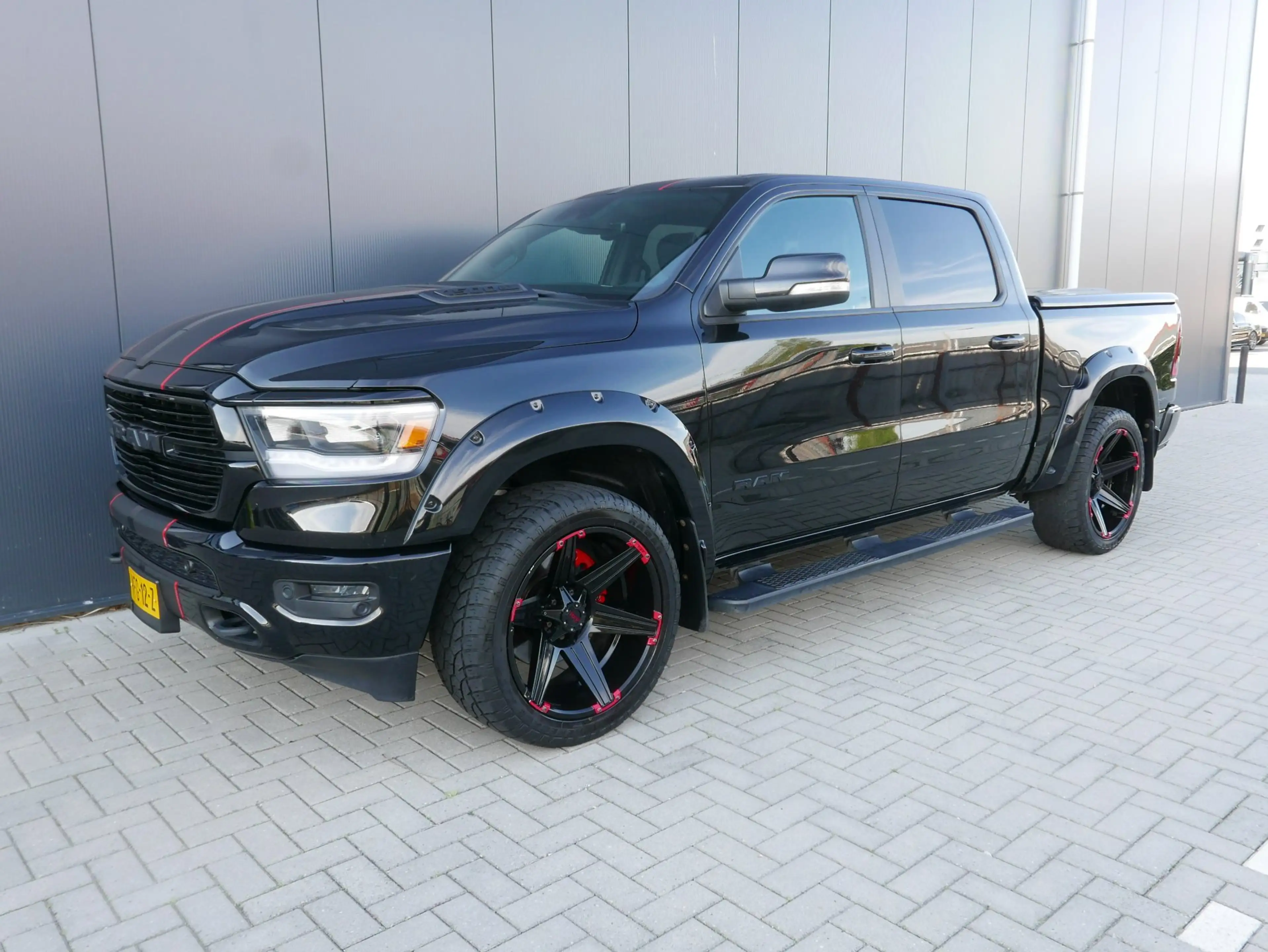 Dodge RAM 1500 5.7 V8 4x4 401 PK Crew Cab LARAMIE FULL OPTIO — photo 2