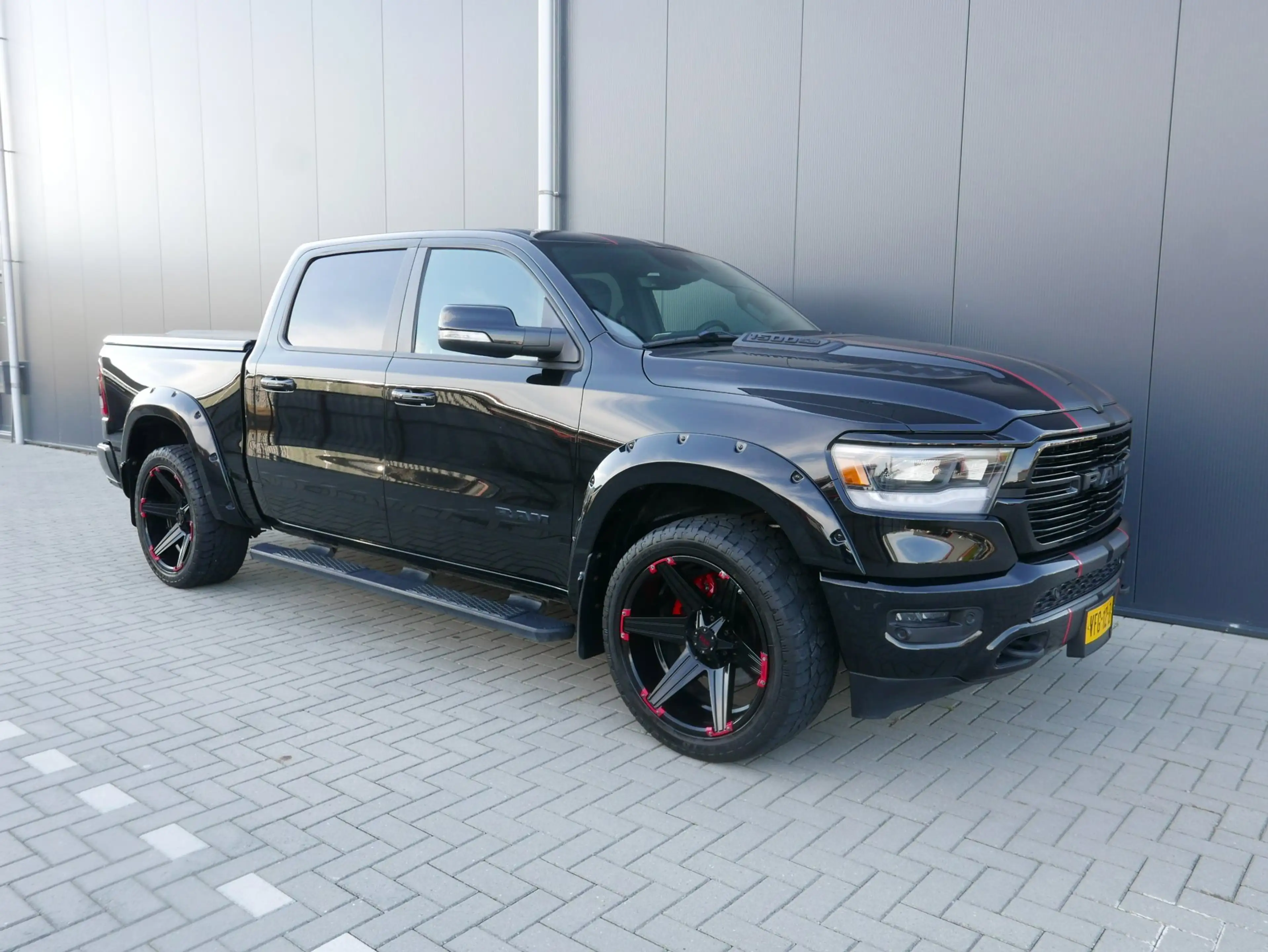 Dodge RAM 1500 5.7 V8 4x4 401 PK Crew Cab LARAMIE FULL OPTIO