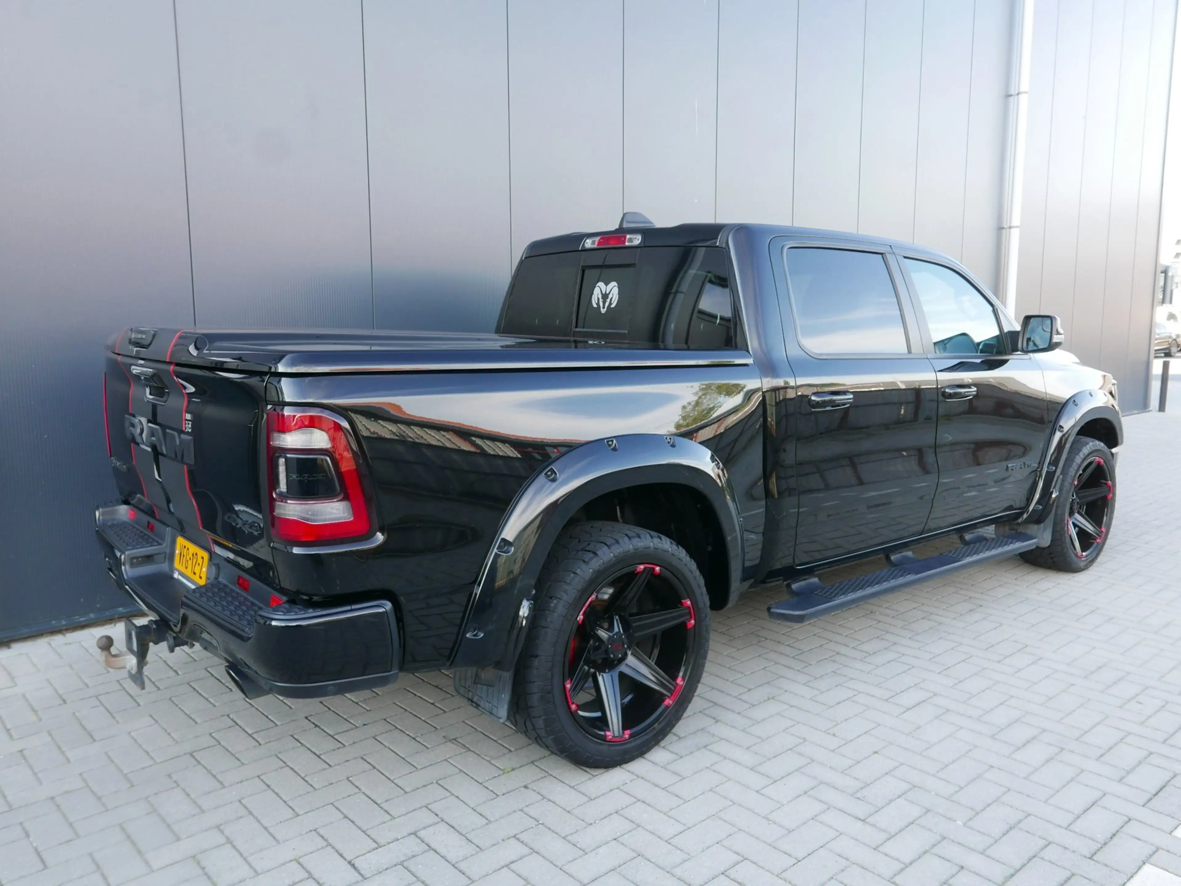 Dodge RAM 1500 5.7 V8 4x4 401 PK Crew Cab LARAMIE FULL OPTIO — photo 4