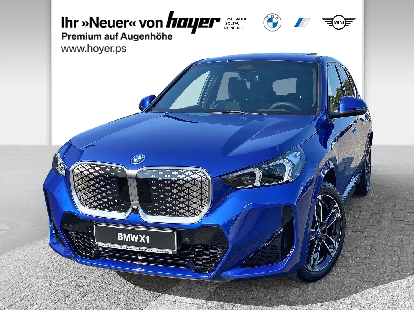 BMW iX1 xDrive30 M Sportpaket AHK HUD LED Pano DAB Bleu - 2
