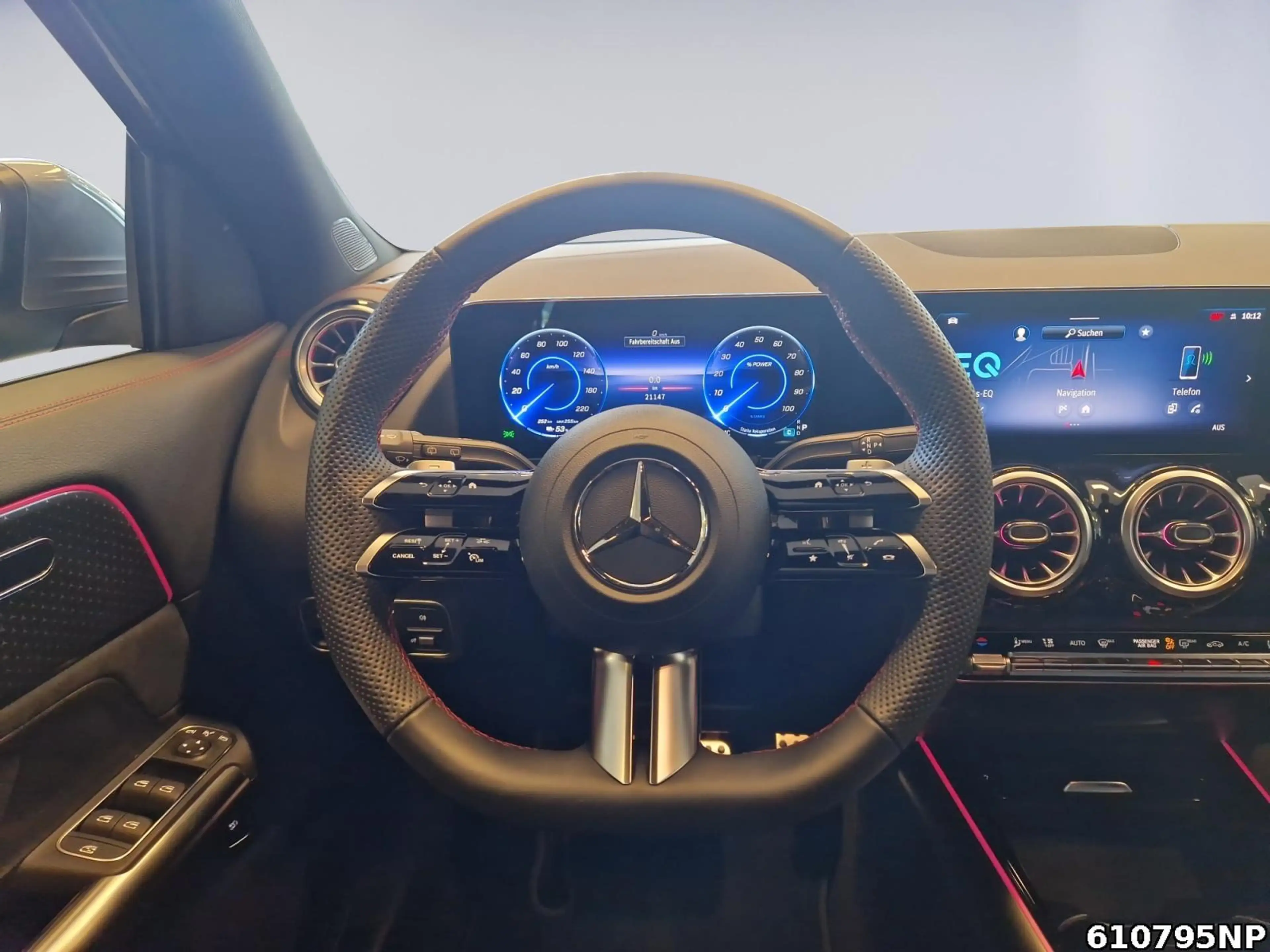 Mercedes-Benz EQA 350 4M AMG Totwinkel Kamera CarPlay LED — photo 9