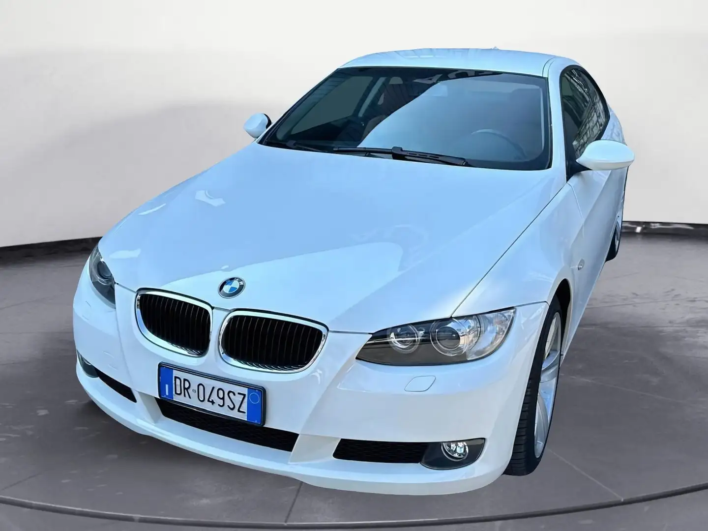 BMW 320 320i cat Coupé Futura Bianco - 1
