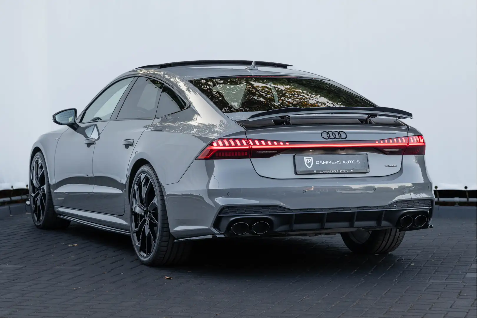 Audi A7 Sportback 55 TFSi-e 367pk Quattro Pano S-stoelen H Gris - 2