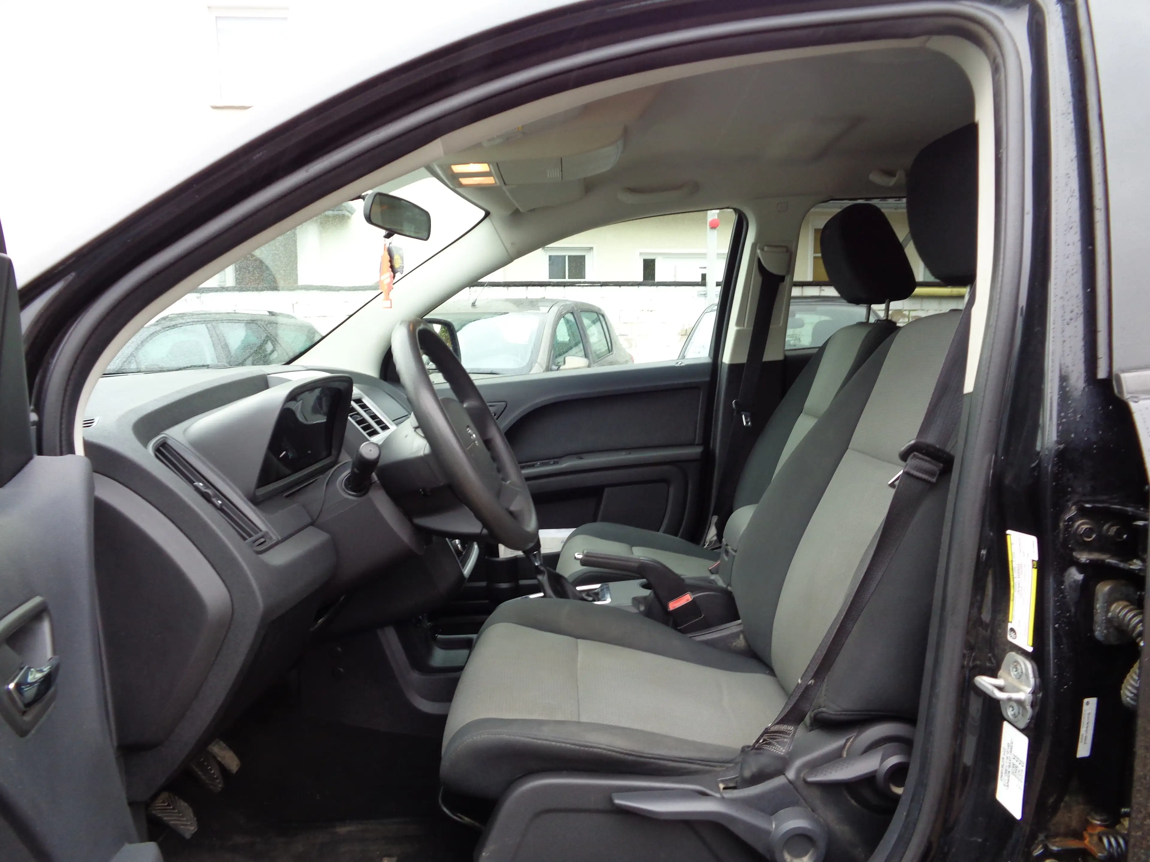 Dodge Journey SE — photo 10