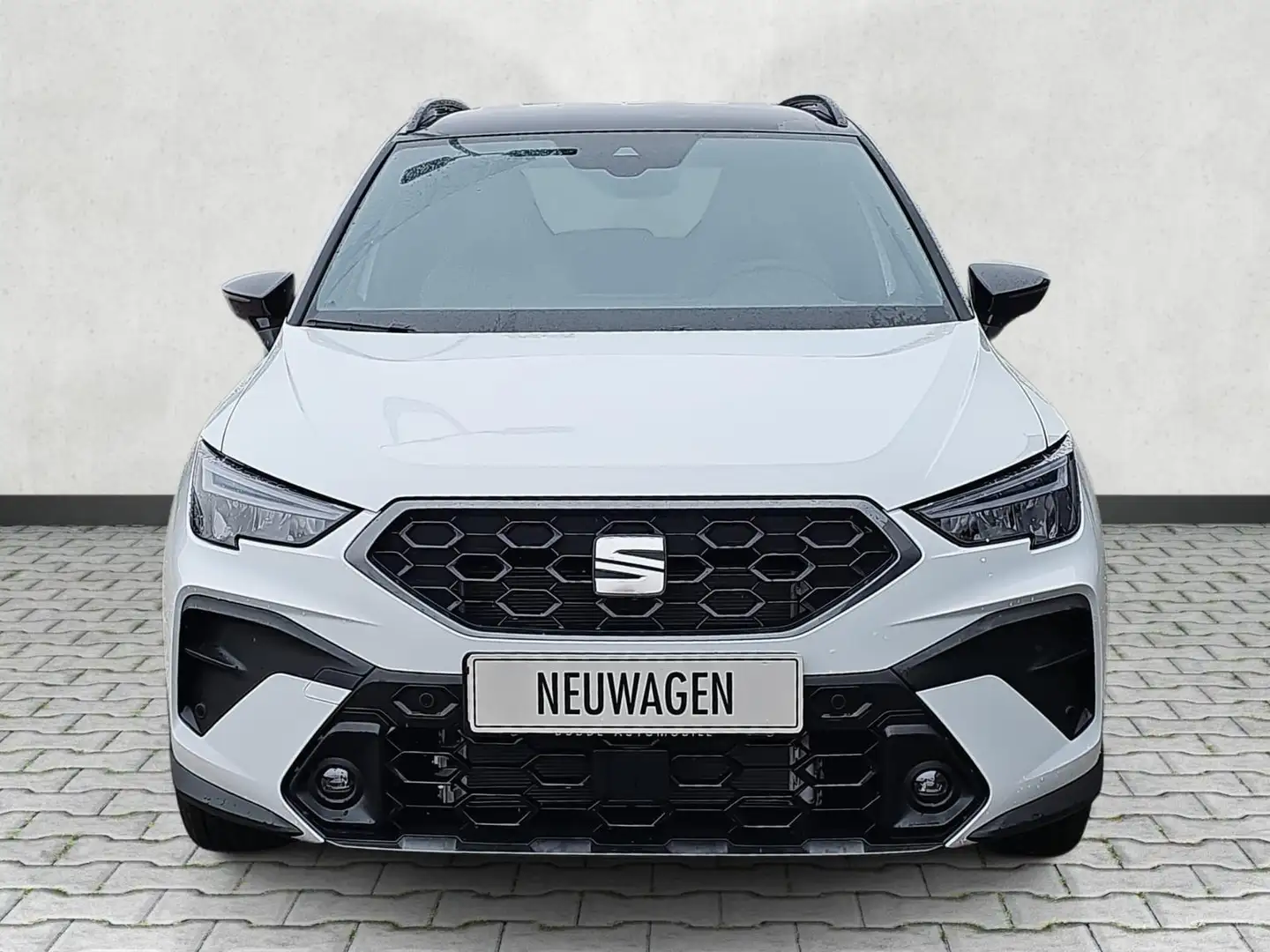 SEAT Arona 1.5 TSI 110 kW FR DSG AHK / Tech-Paket Keyless ... Weiß - 2